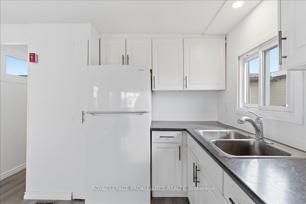 311 Dundas Street E 47 Property Photo 14