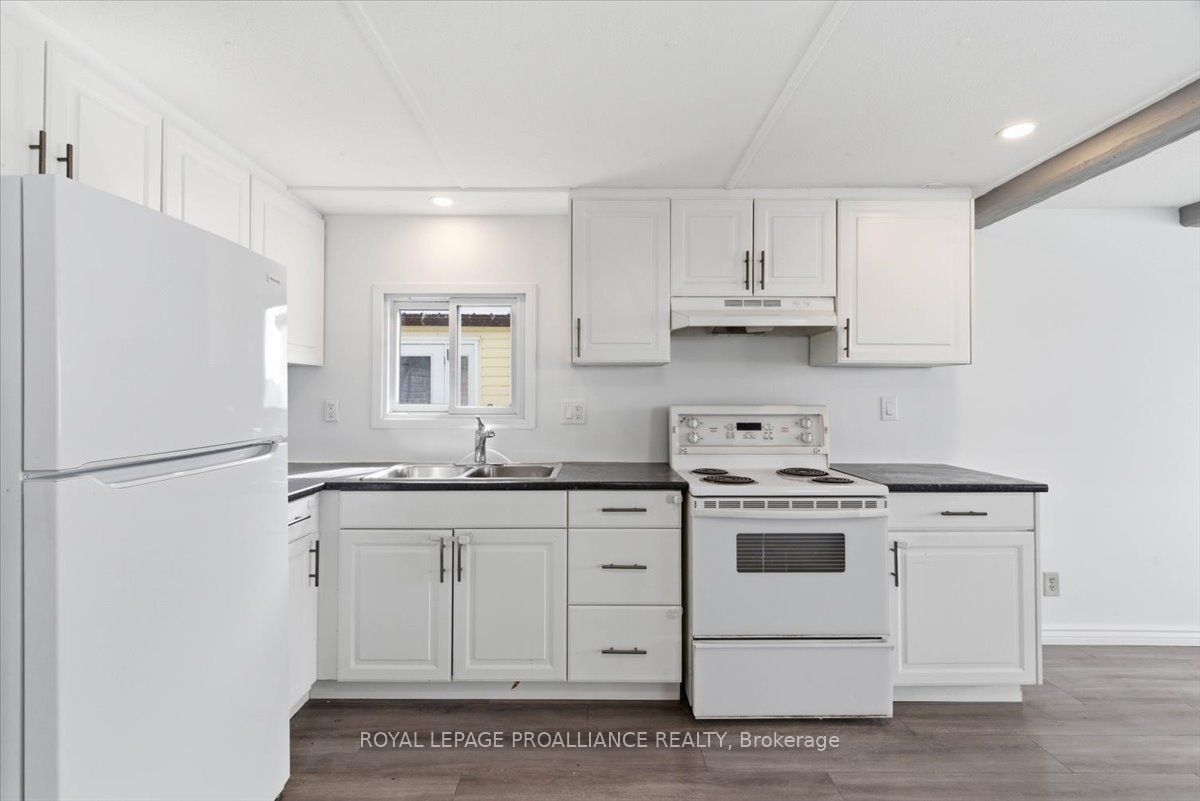 311 Dundas Street E 47 Property Photo 18