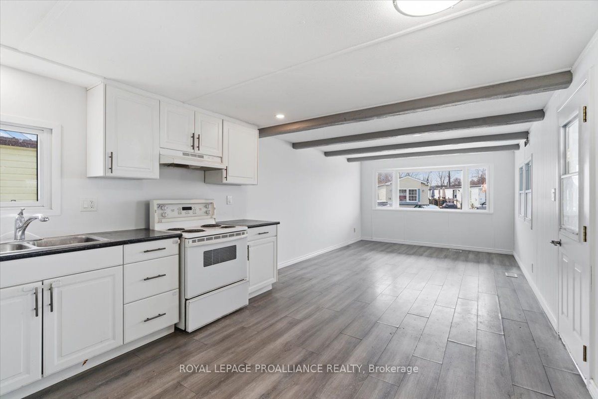 311 Dundas Street E 47 Property Photo 20