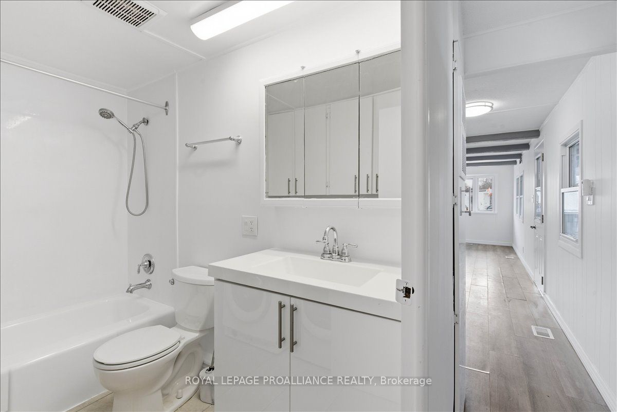 311 Dundas Street E 47 Property Photo 24