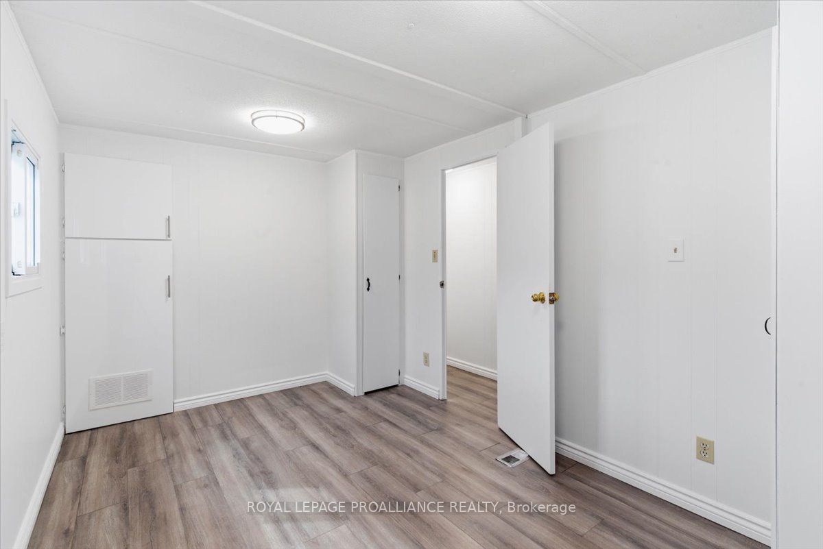 311 Dundas Street E 47 Property Photo 27