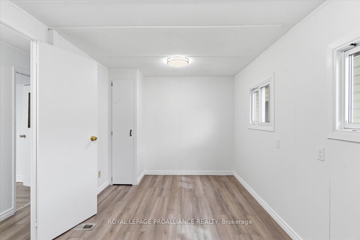 311 Dundas Street E 47 Property Photo 28