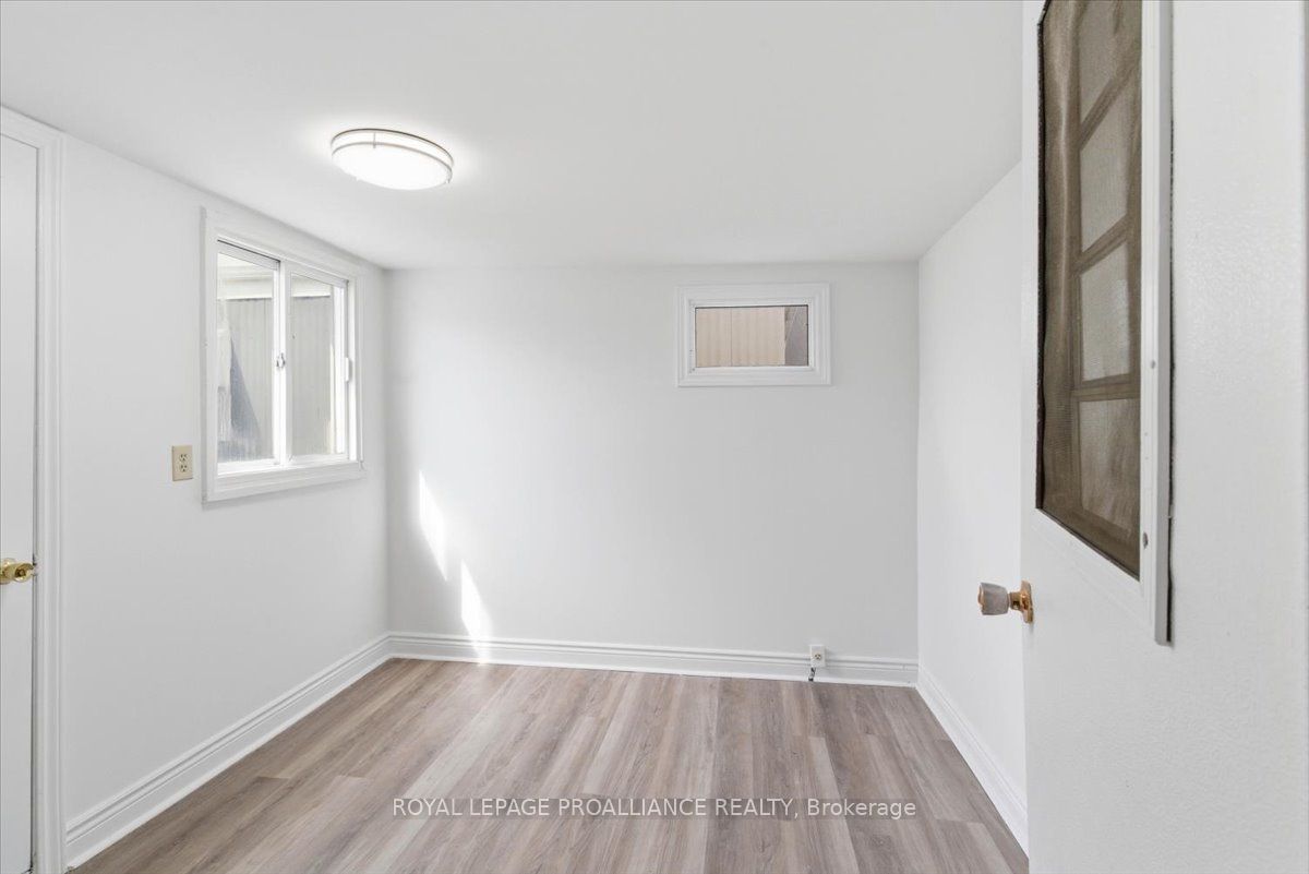311 Dundas Street E 47 Property Photo 40