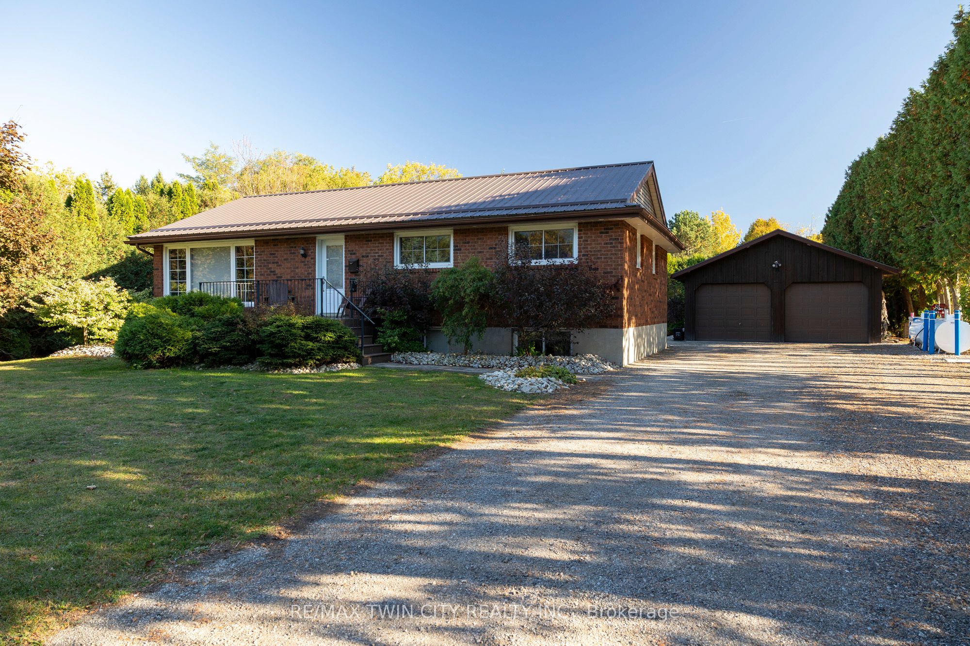 976 Mcdowell Road E Property Photo 1