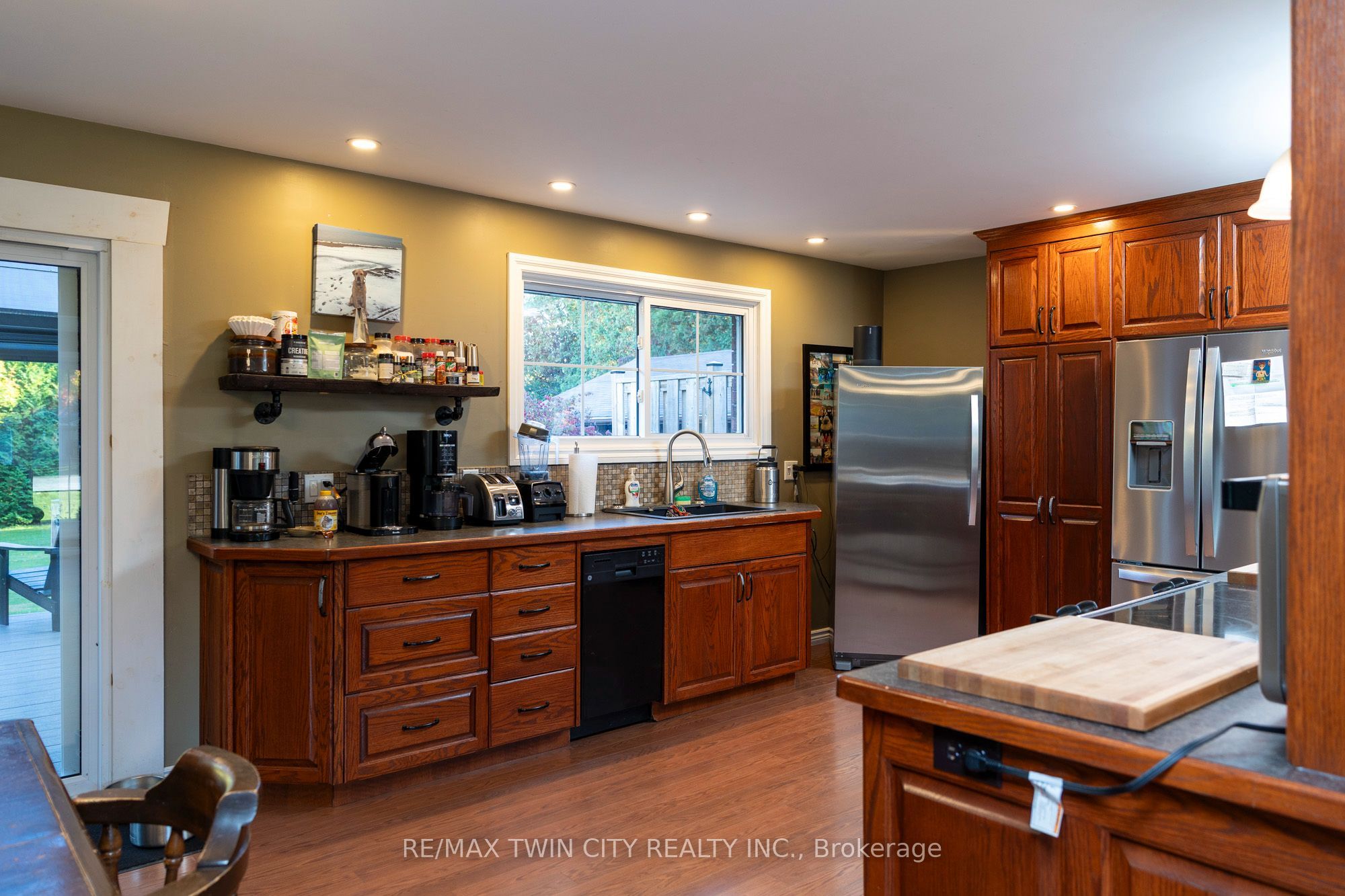976 Mcdowell Road E Property Photo 12