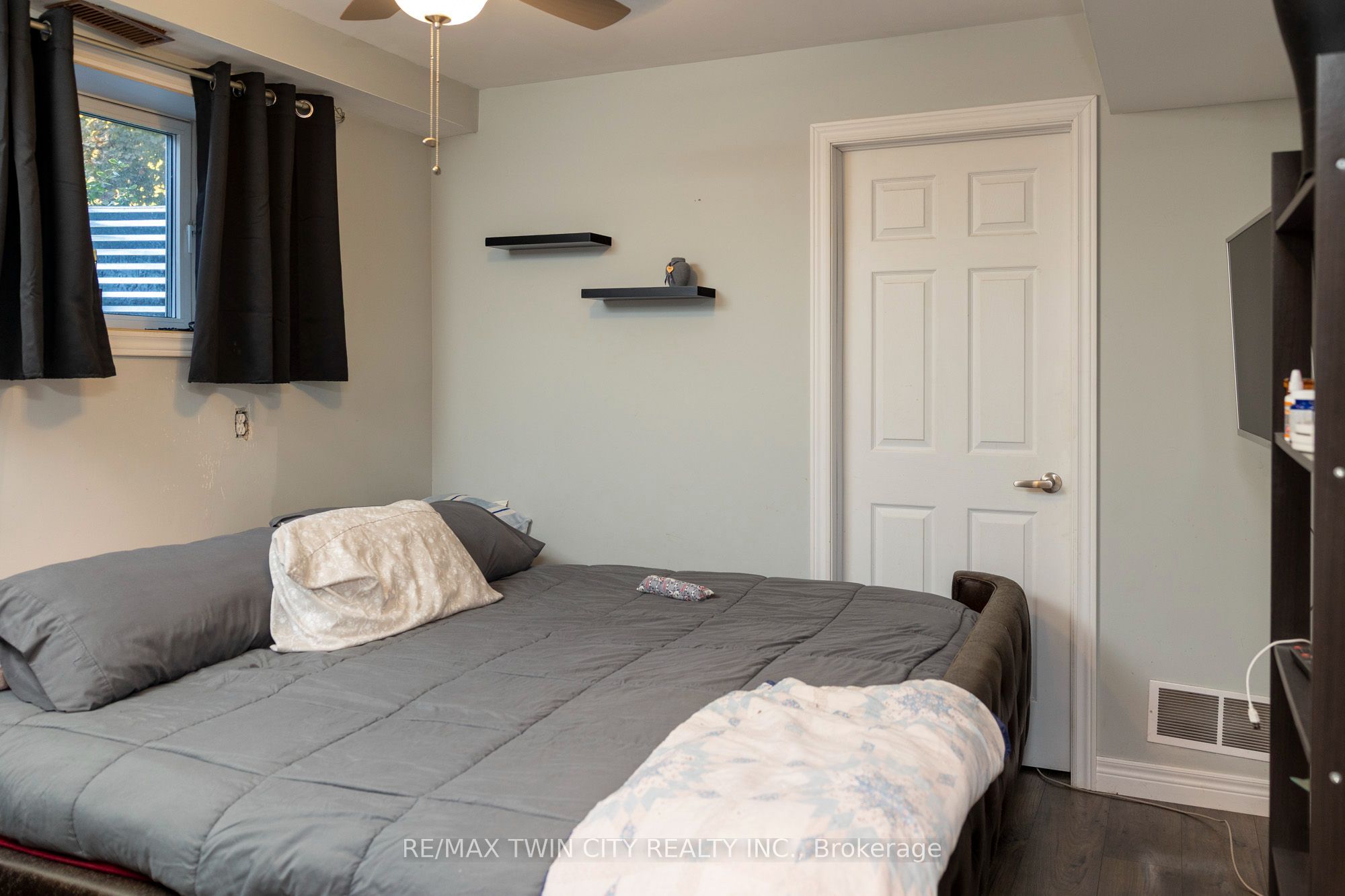 976 Mcdowell Road E Property Photo 26