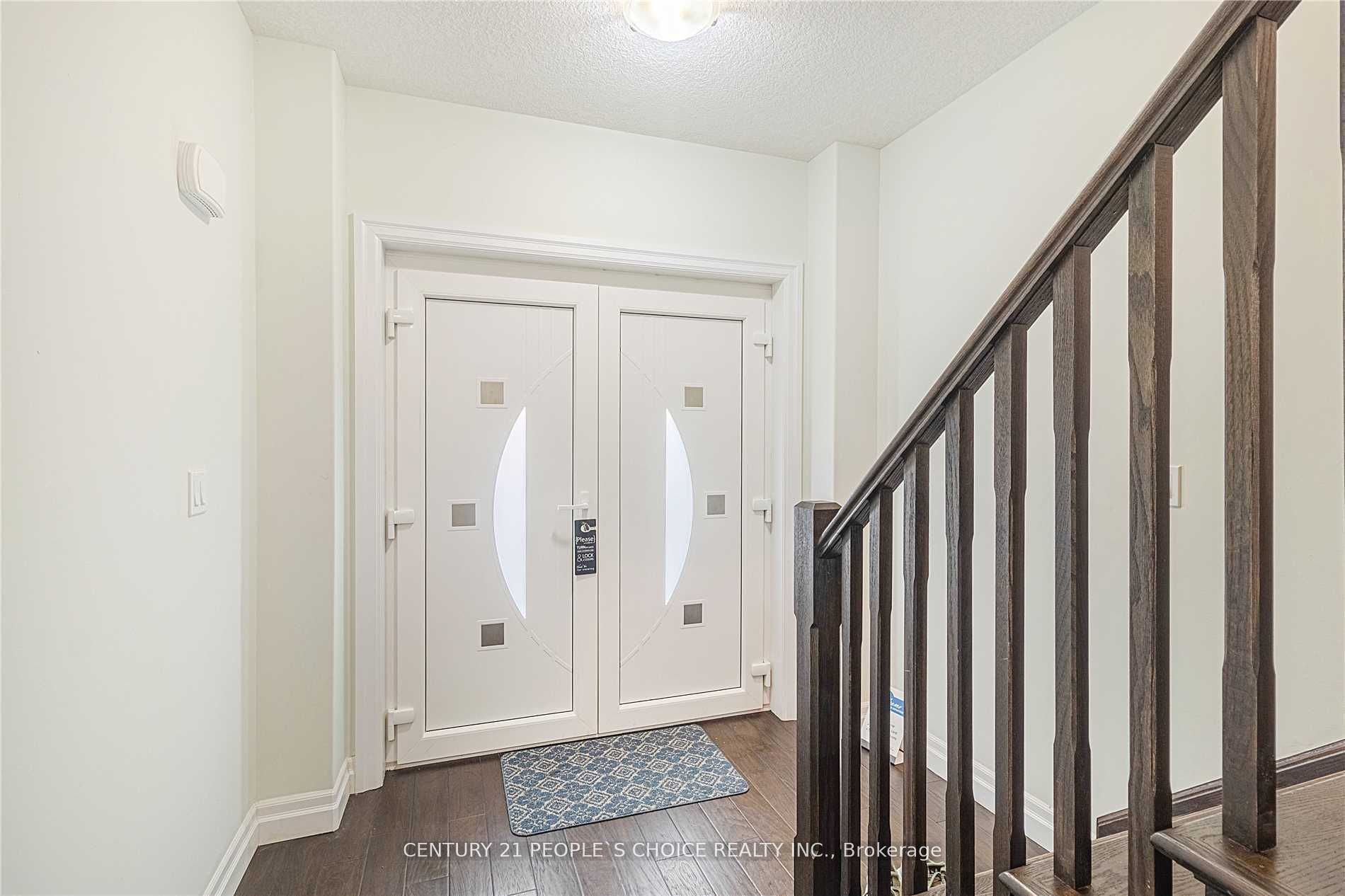 1934 Cedarpark Drive Property Photo 3