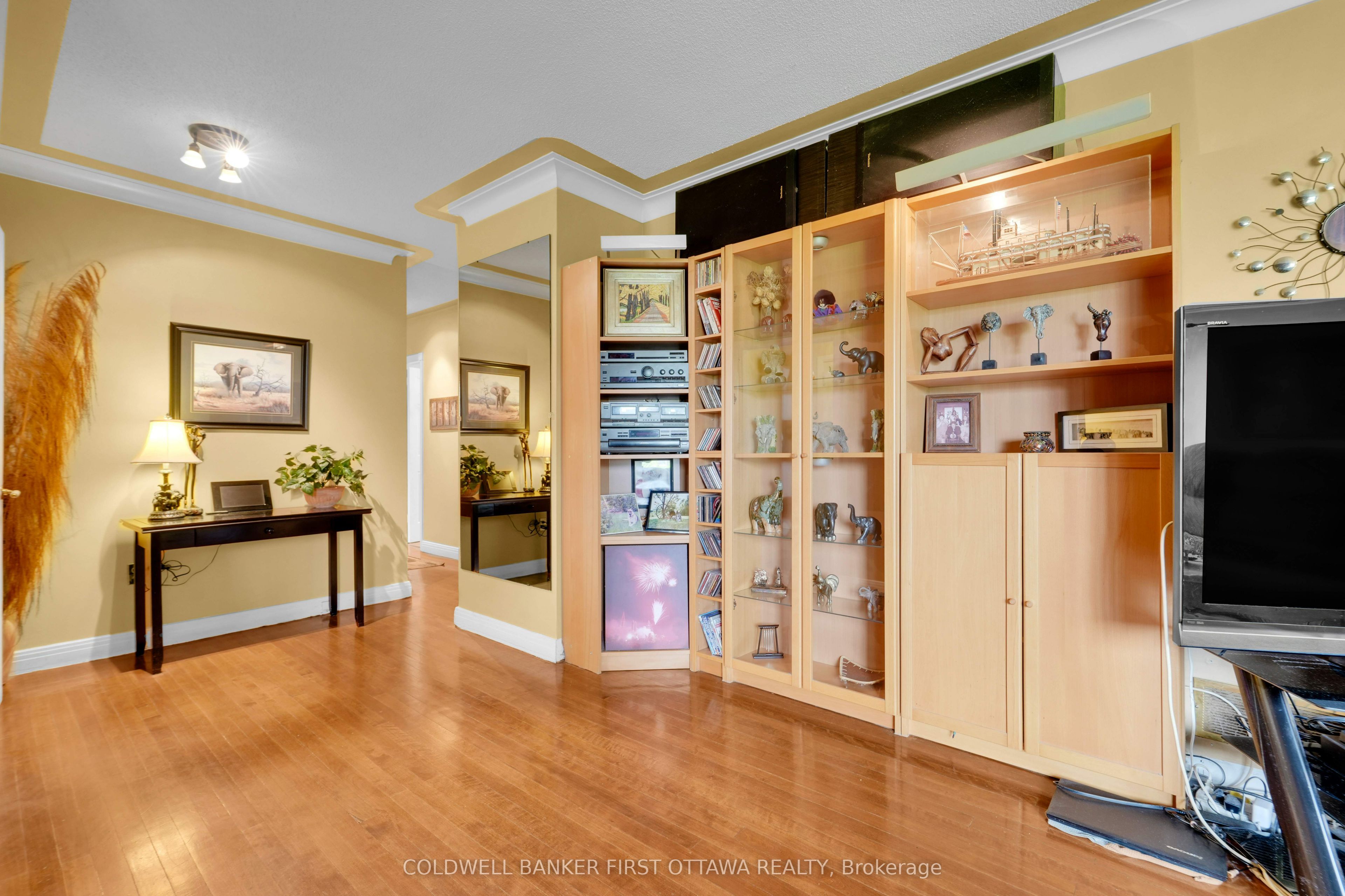 636 Malartic Avenue Property Photo 7