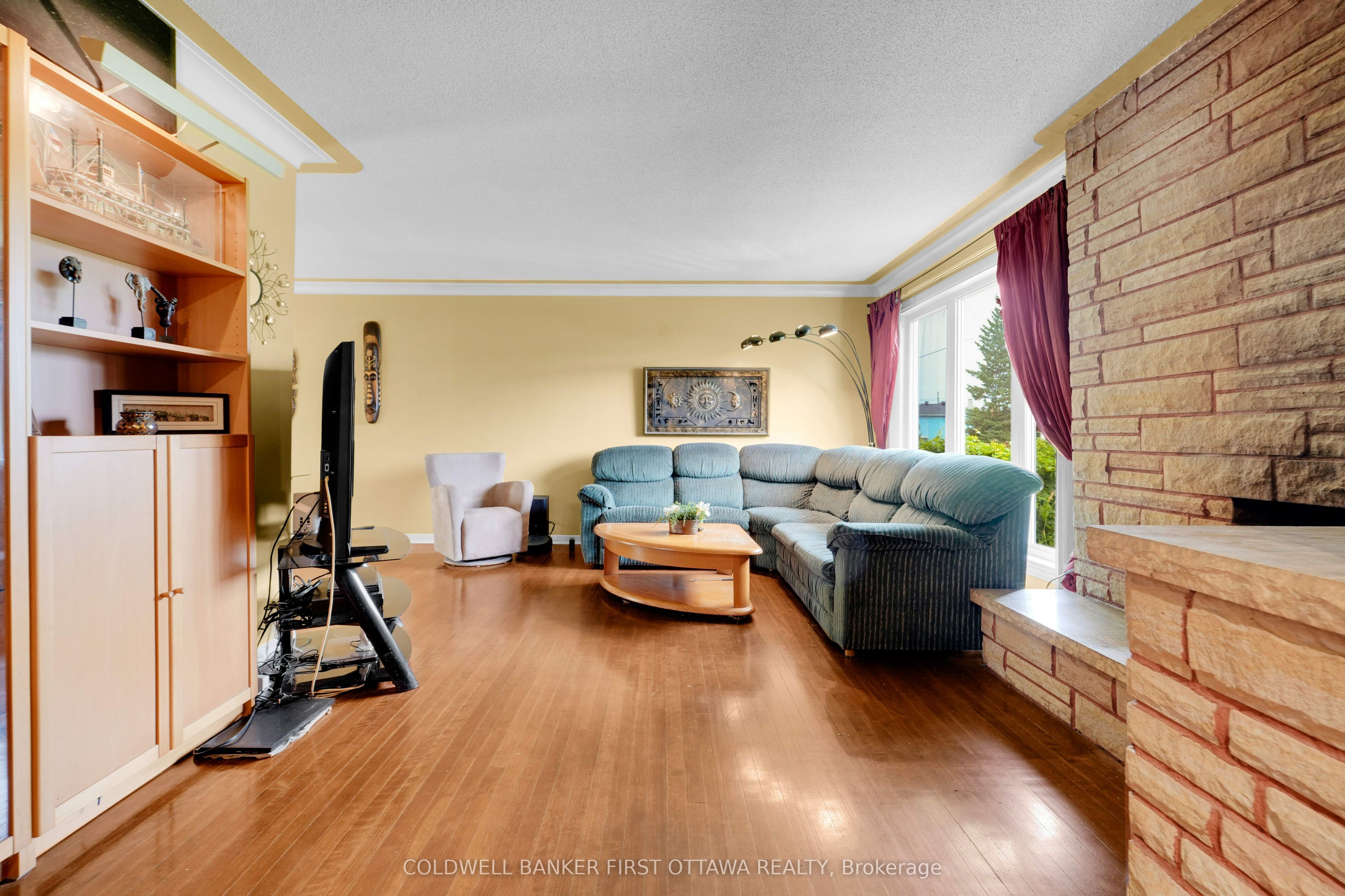 636 Malartic Avenue Property Photo 8