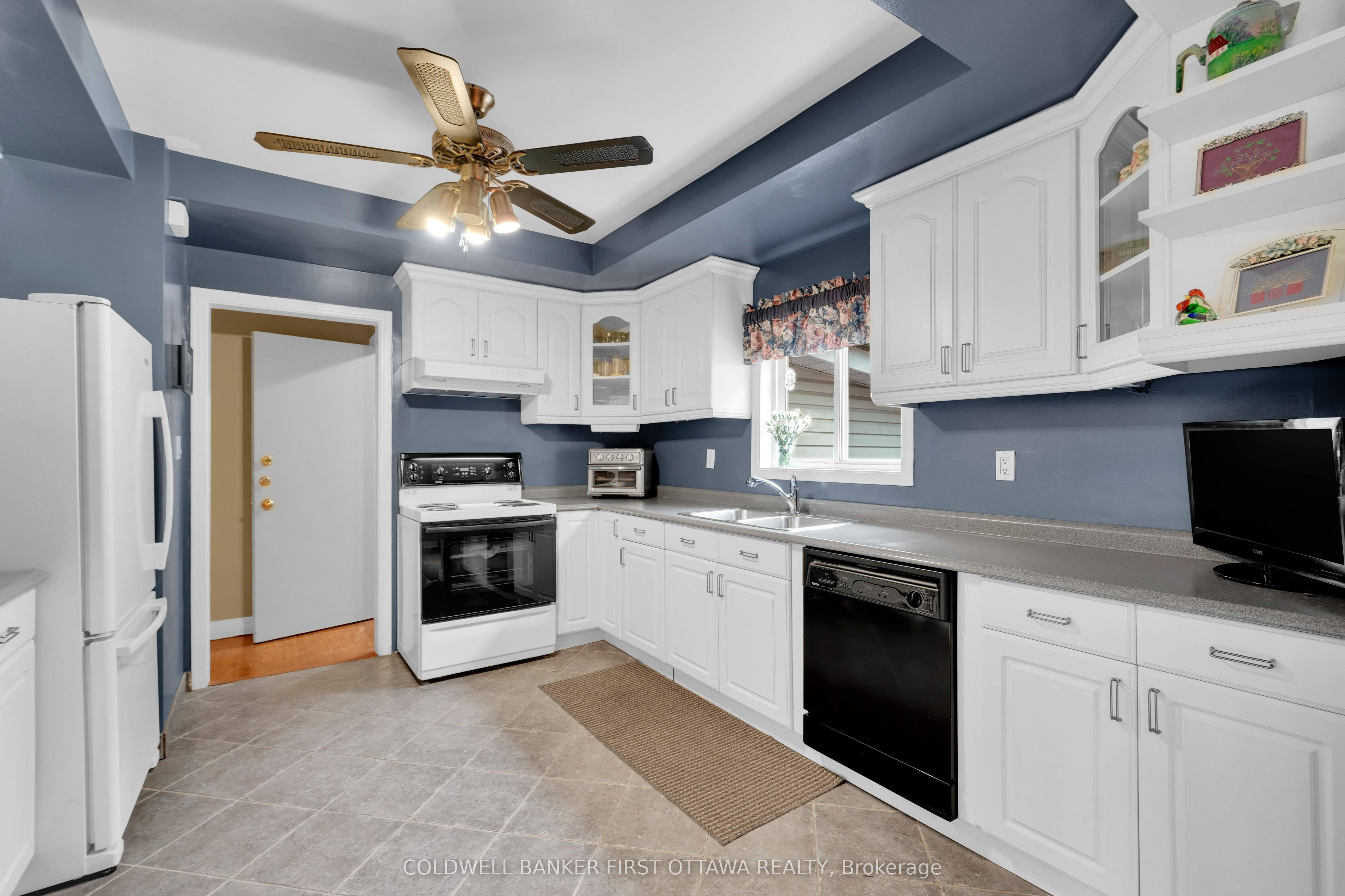 636 Malartic Avenue Property Photo 11