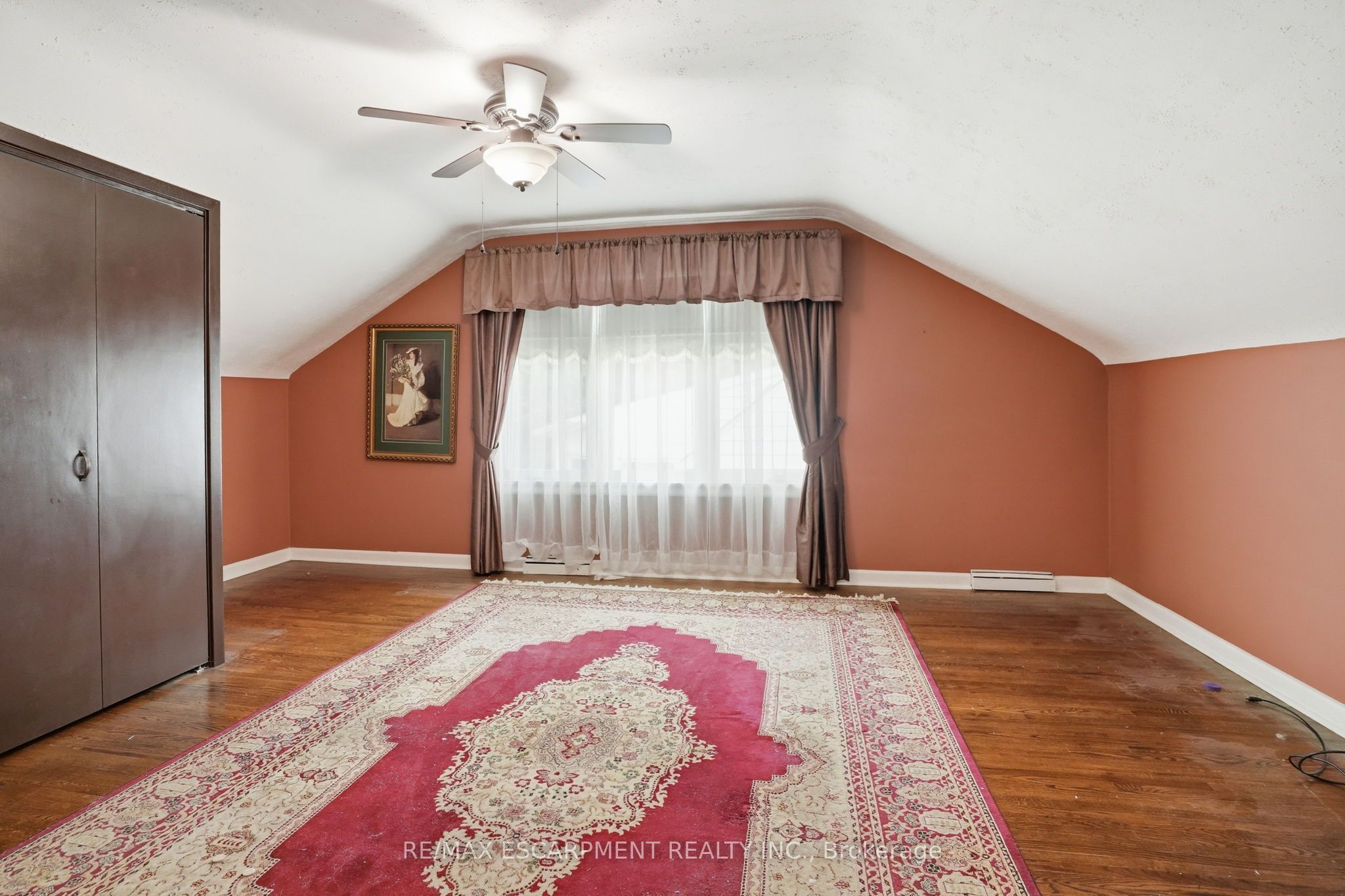 344 East 36th Street Property Photo 21