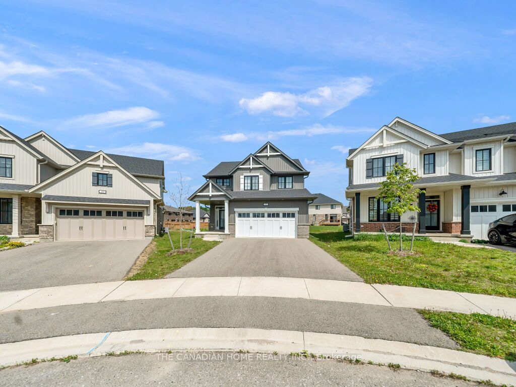 51 Keba Crescent N Property Photo 2