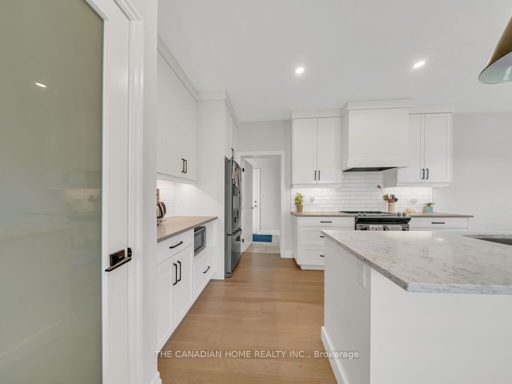51 Keba Crescent N Property Photo 13