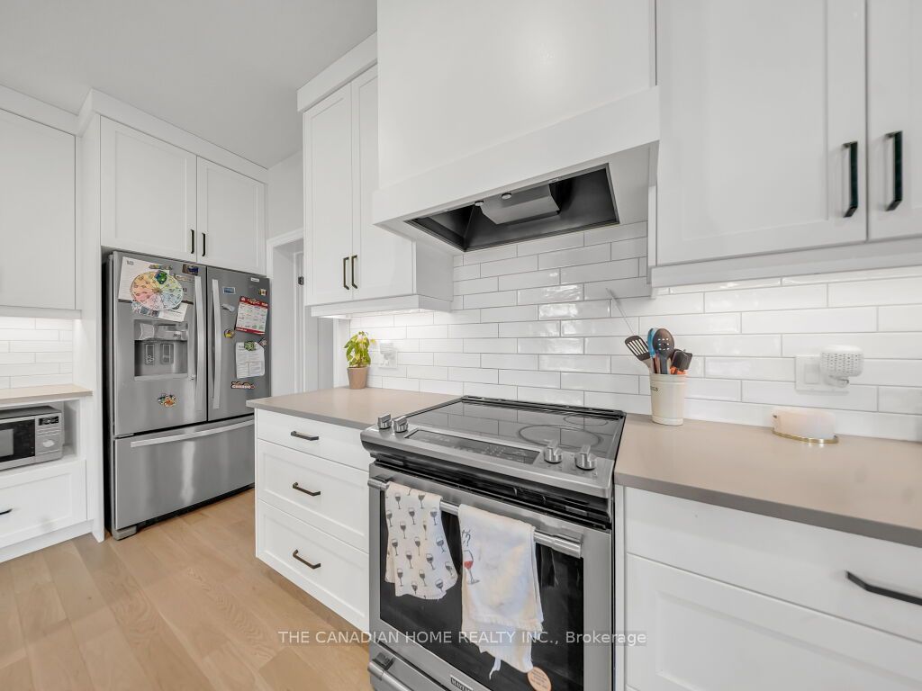 51 Keba Crescent N Property Photo 14