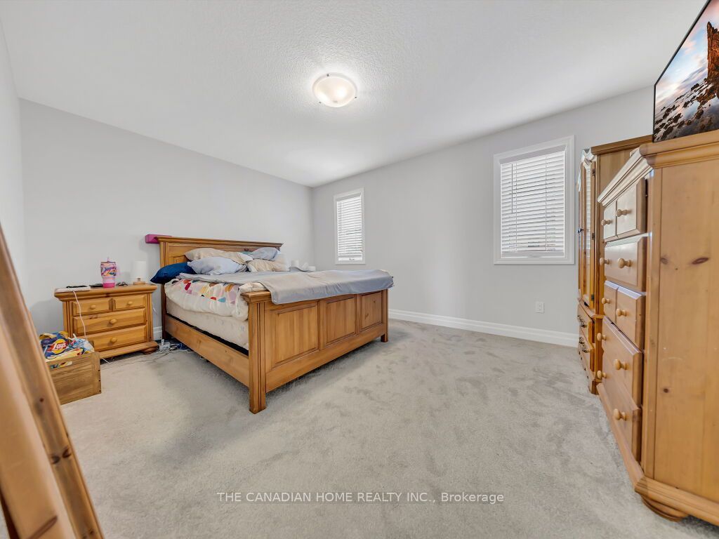 51 Keba Crescent N Property Photo 22