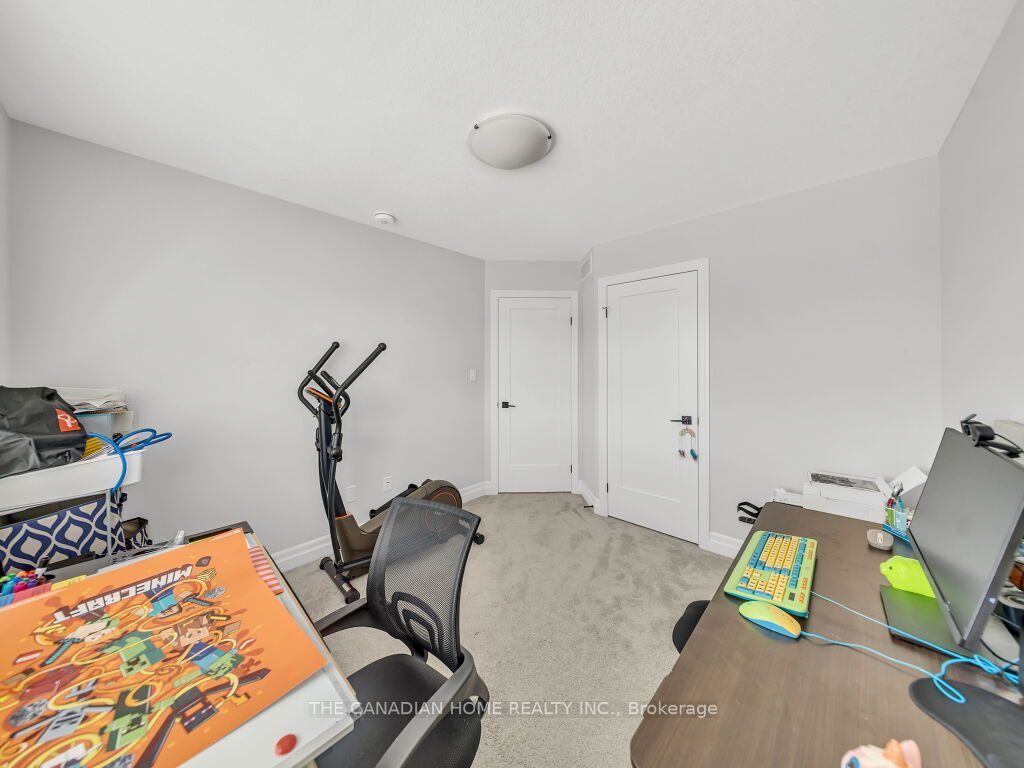 51 Keba Crescent N Property Photo 30