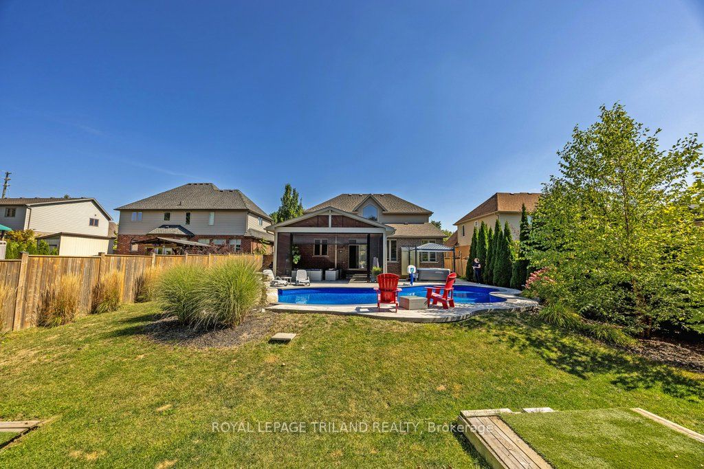 139 Skyline Avenue Property Photo 43