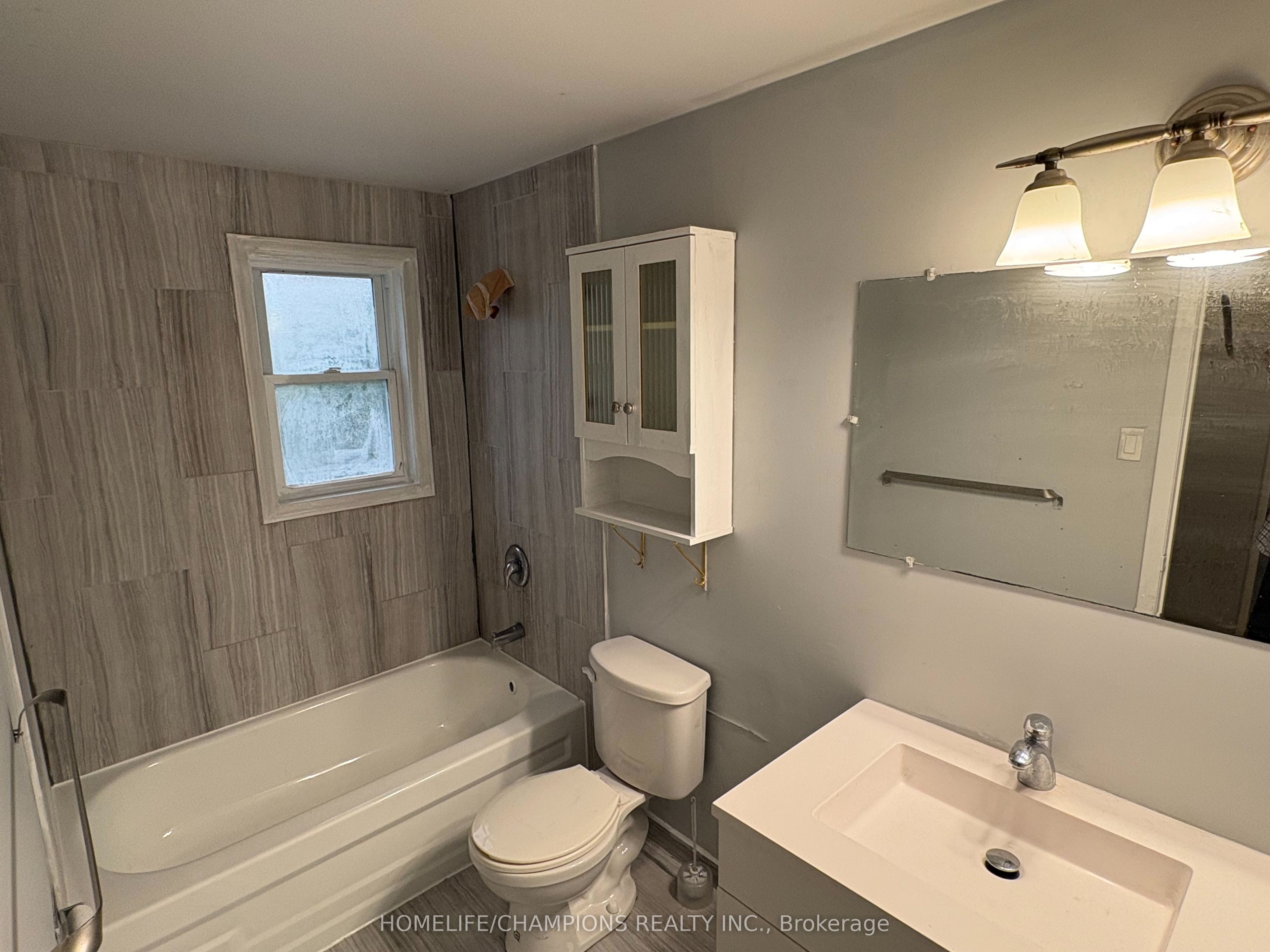 60 Elmsdale Drive 33 Property Photo 13