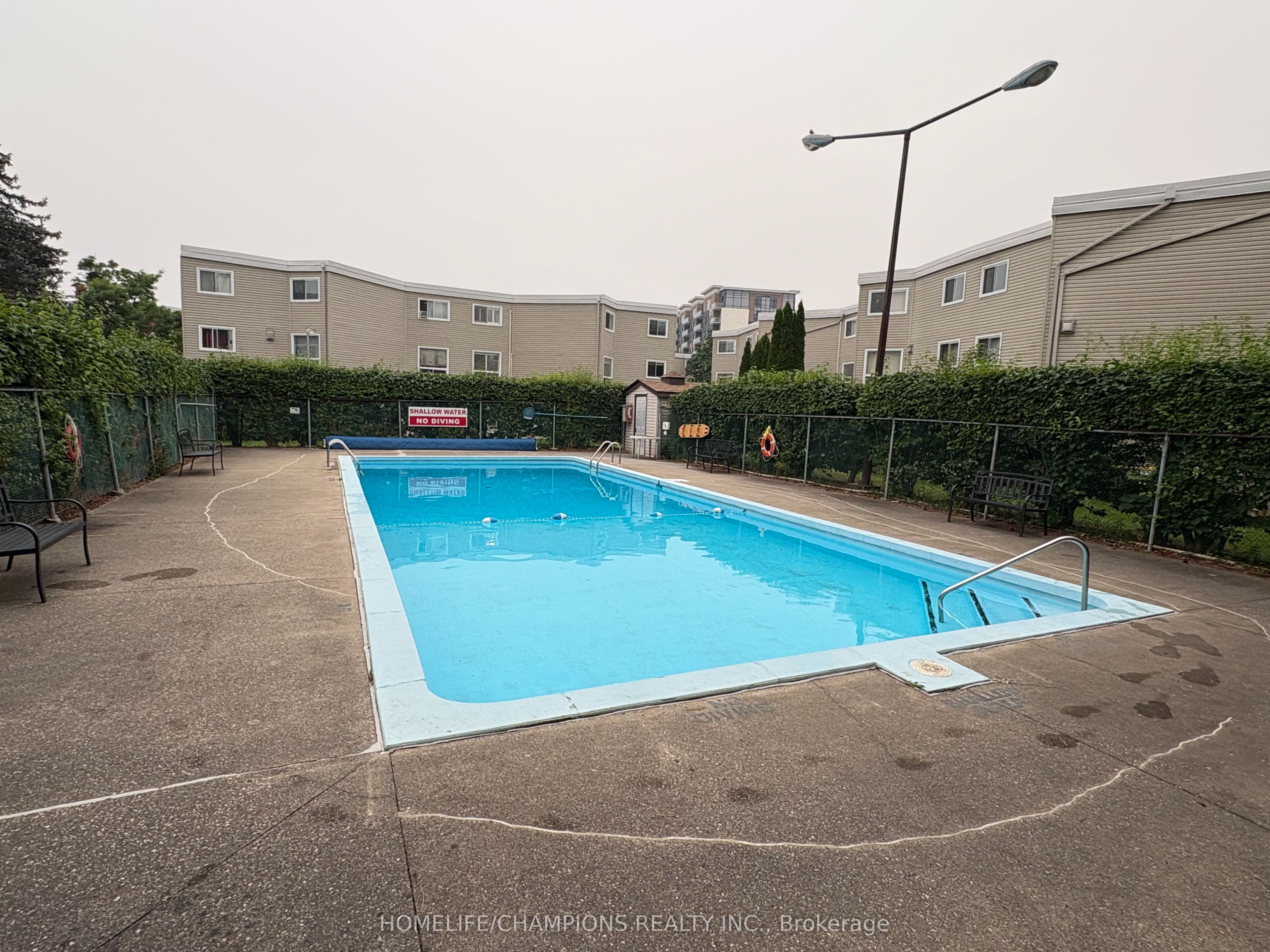 60 Elmsdale Drive 33 Property Photo 14