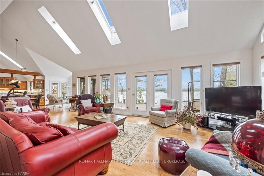 1525 Burnt Hills Road Property Photo 14