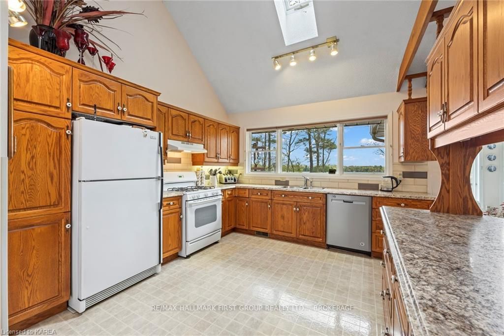 1525 Burnt Hills Road Property Photo 22