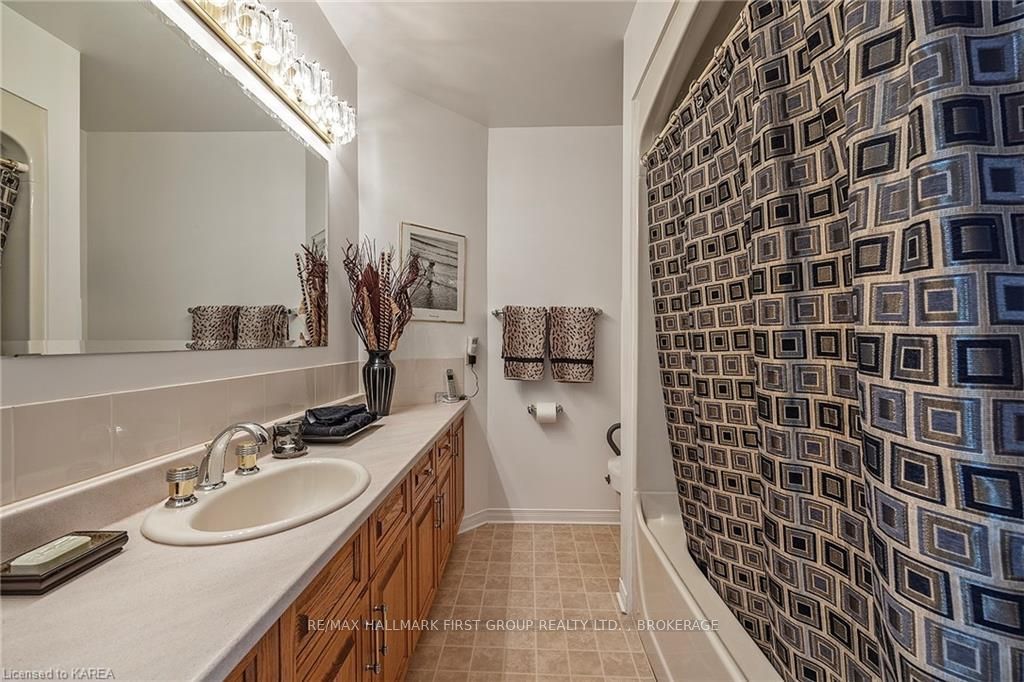 1525 Burnt Hills Road Property Photo 32