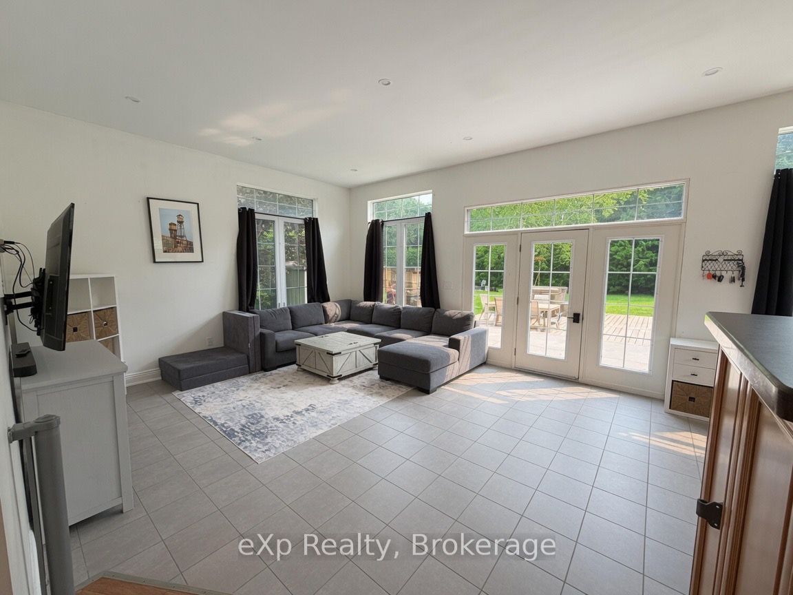853 7th Avenue Property Photo 3