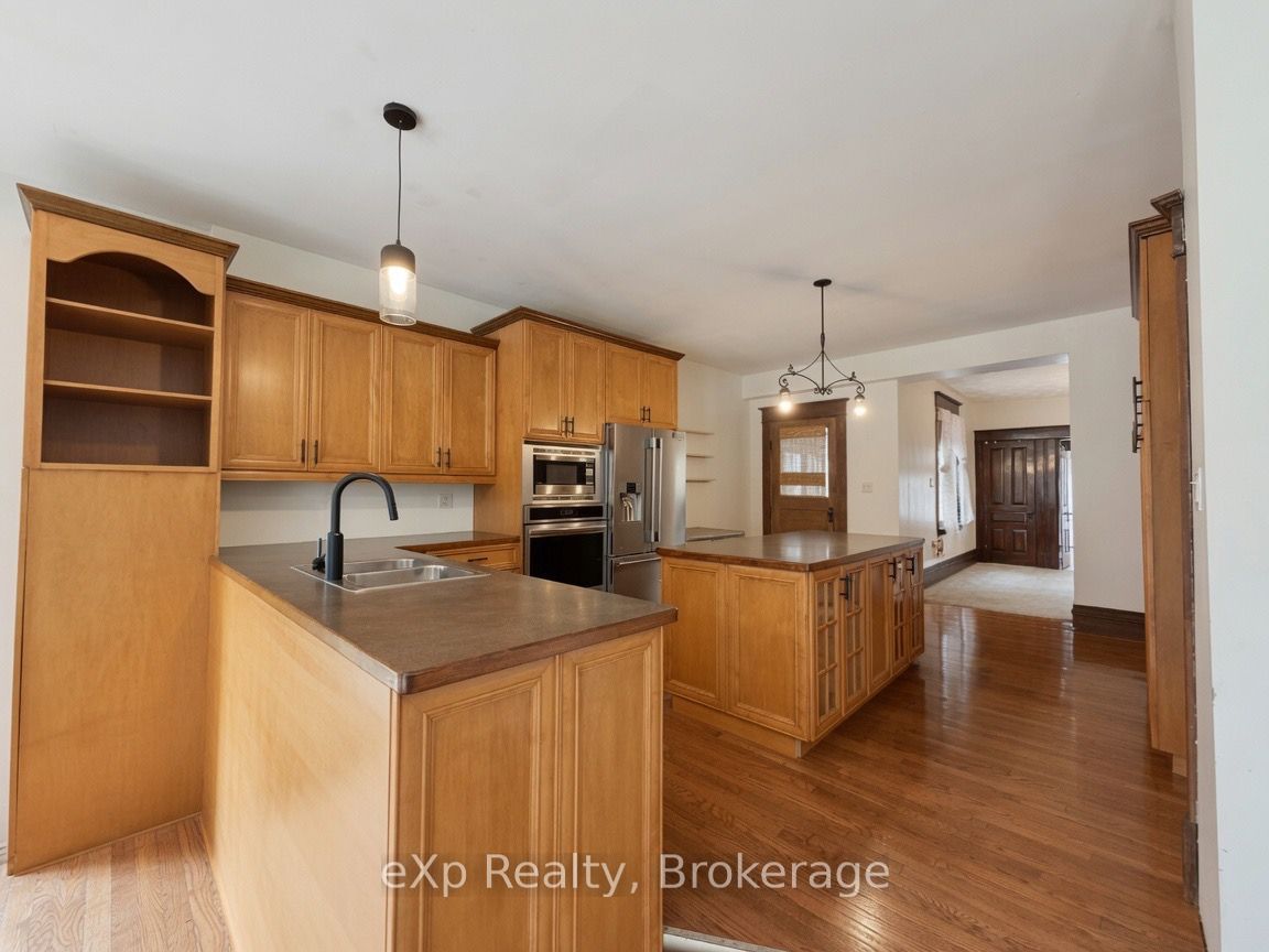 853 7th Avenue Property Photo 7