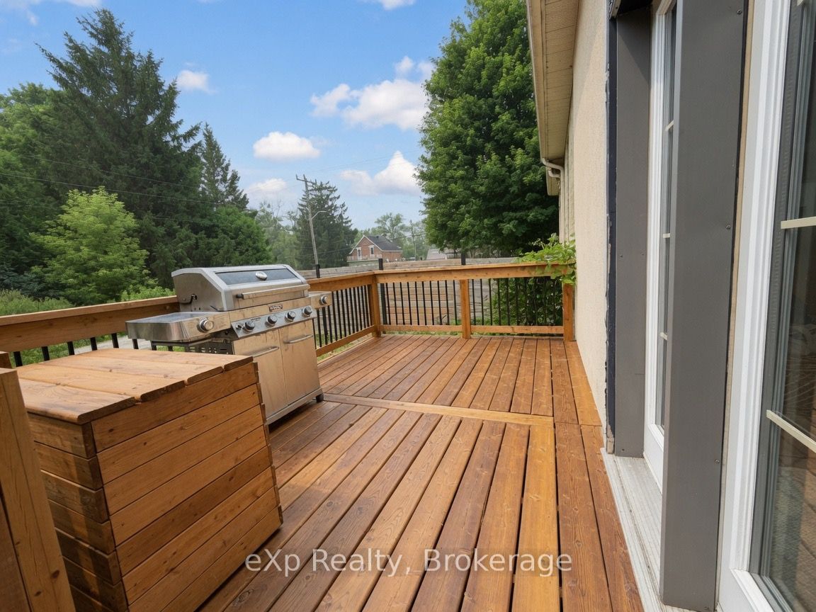 853 7th Avenue Property Photo 17