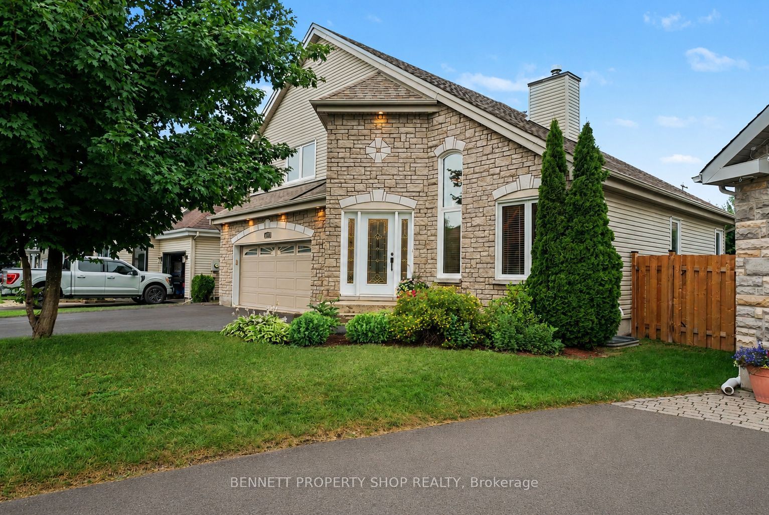 179 Sandra Crescent Property Photo 1