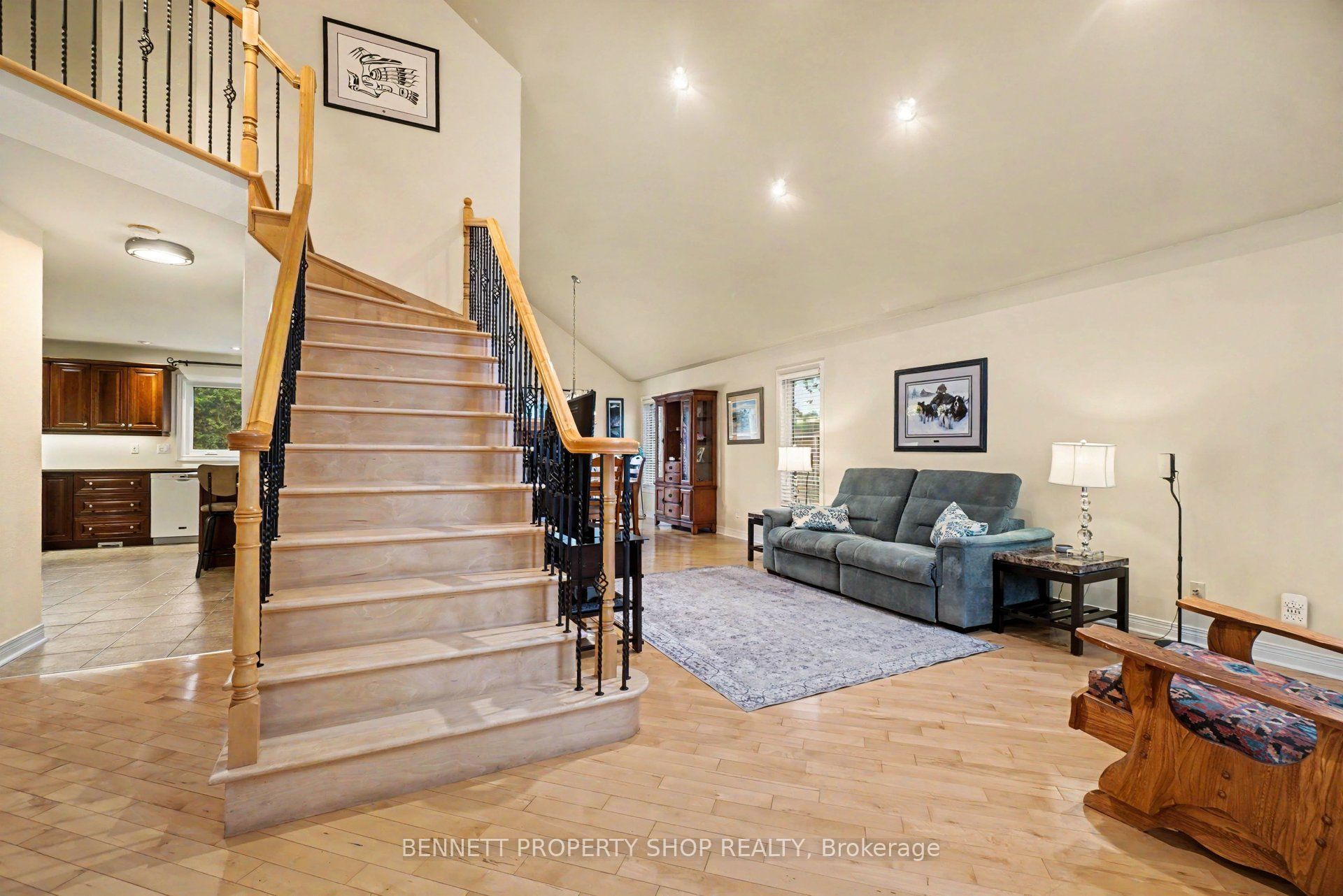 179 Sandra Crescent Property Photo 3