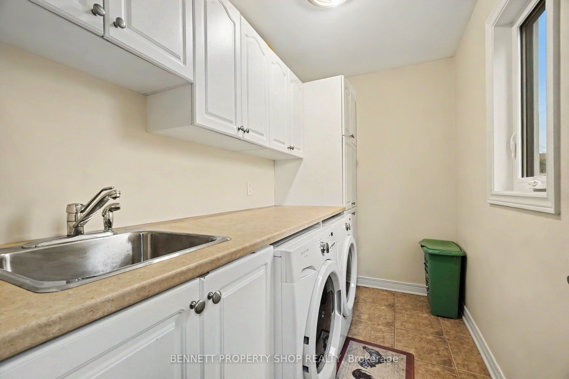 179 Sandra Crescent Property Photo 12