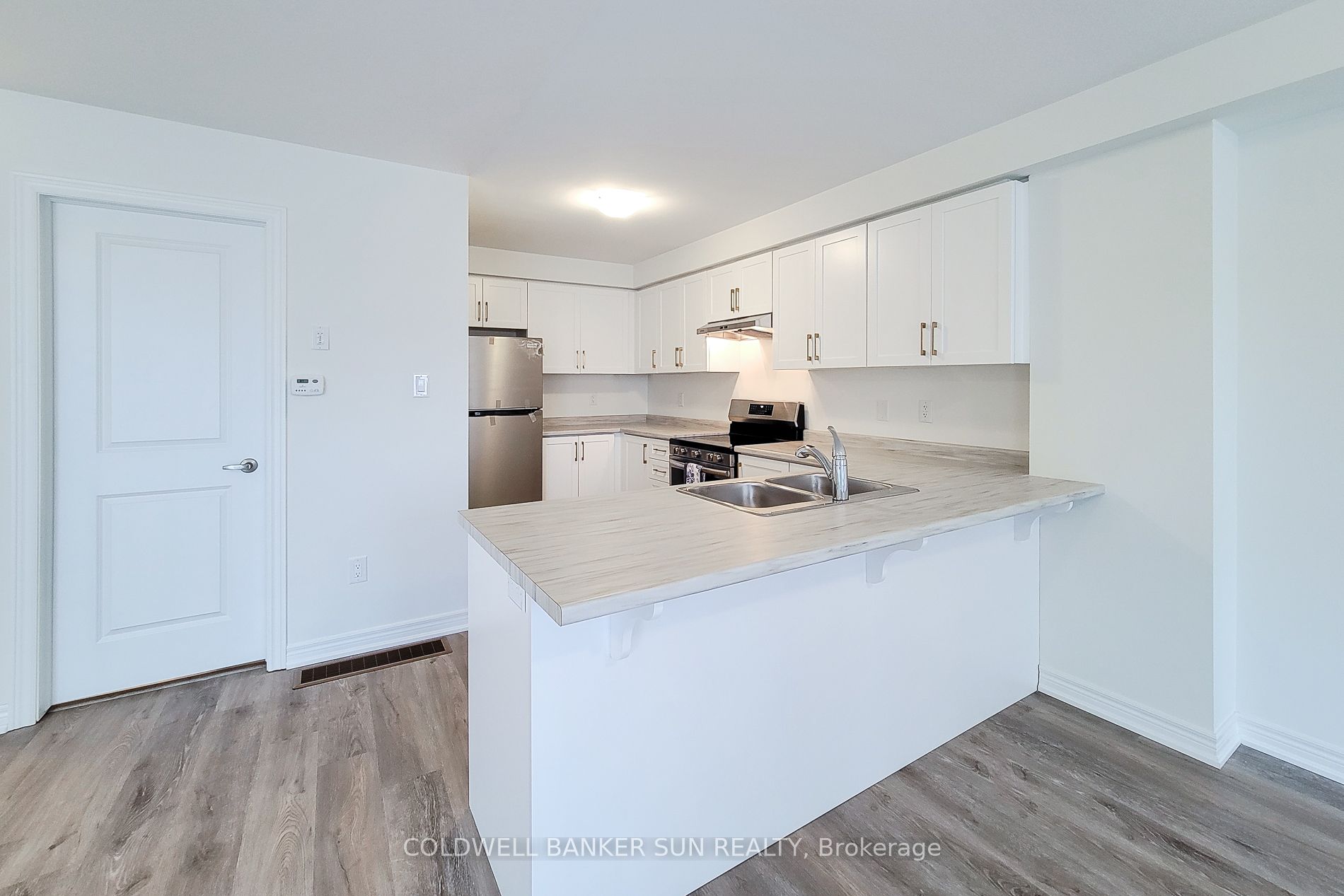 7 Roxanne Drive Property Photo 13