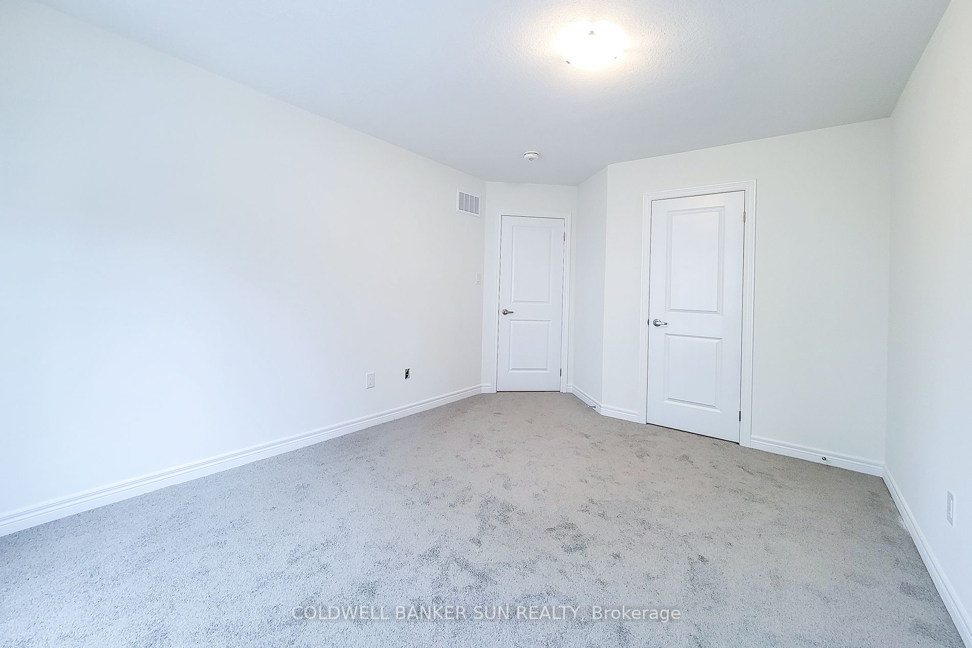 7 Roxanne Drive Property Photo 24