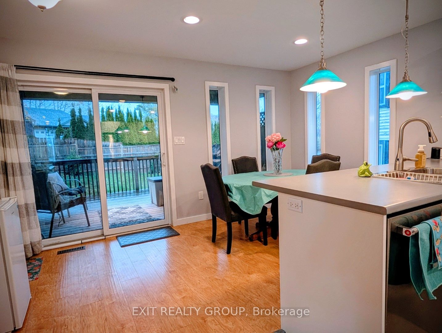 354 Riverside Parkway Property Photo 14
