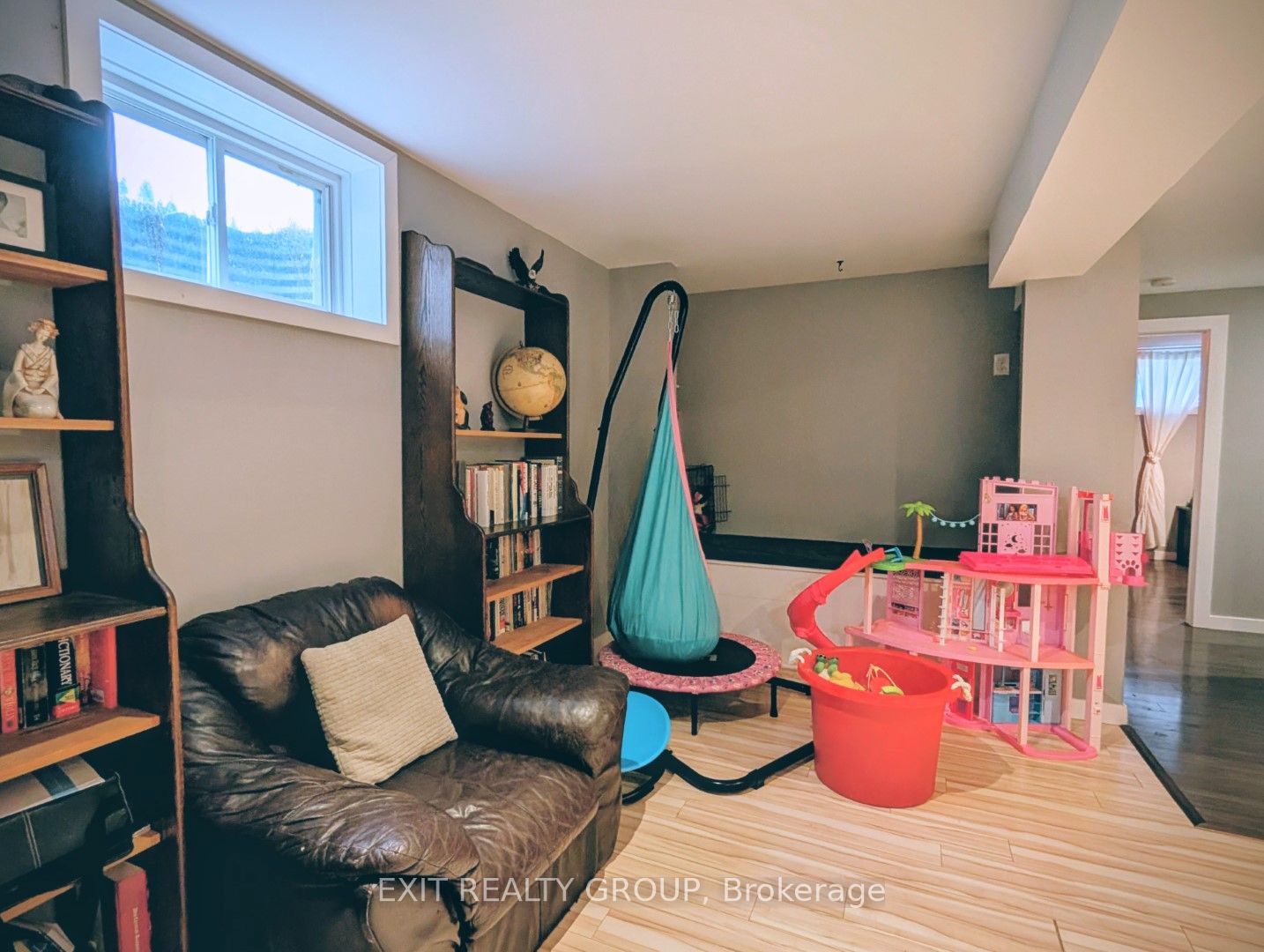 354 Riverside Parkway Property Photo 26