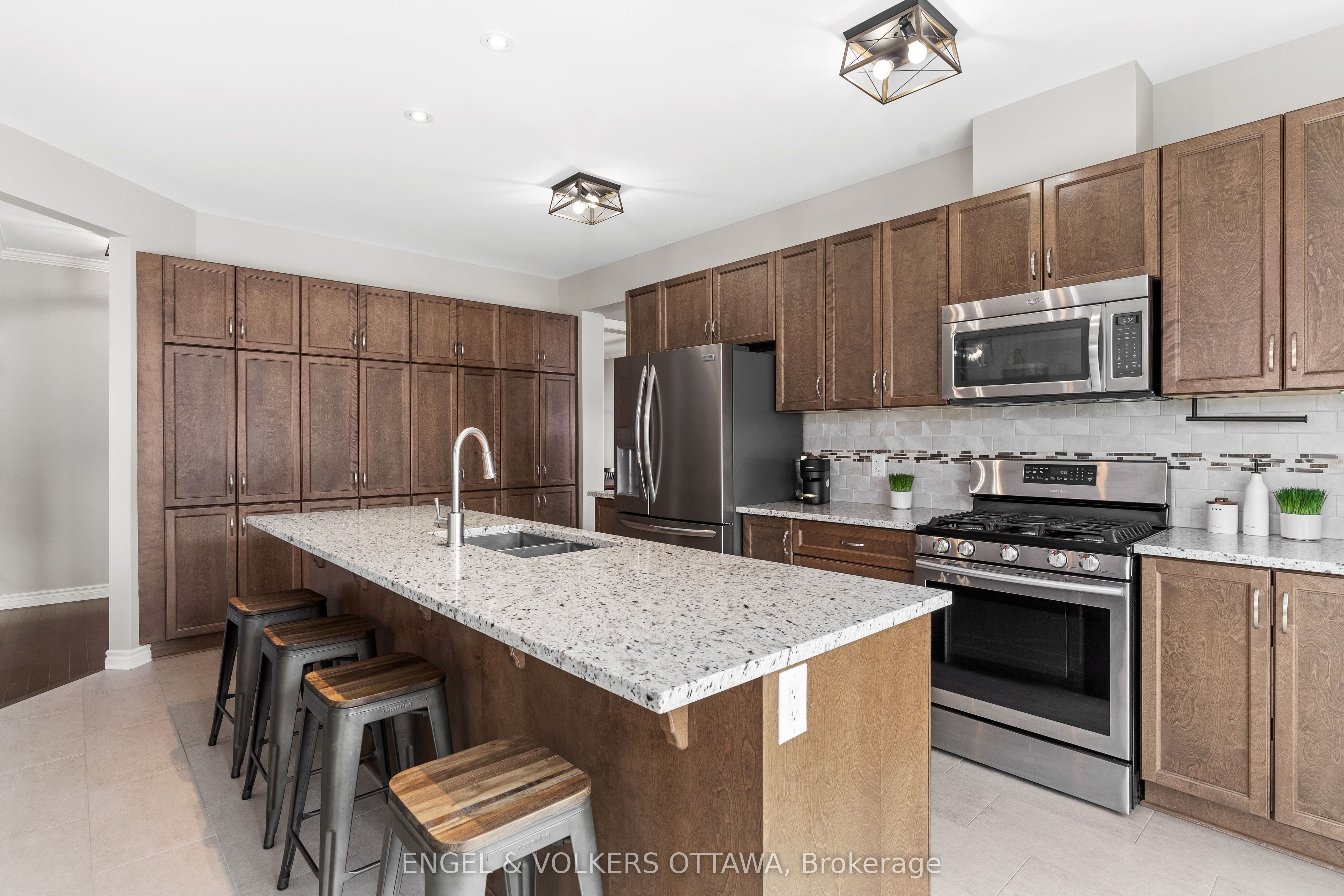 56 Settlement Lane Property Photo 11