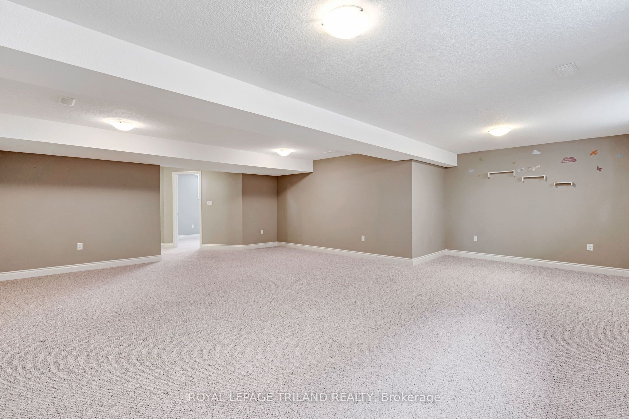 35 Cassie Crescent Property Photo 32