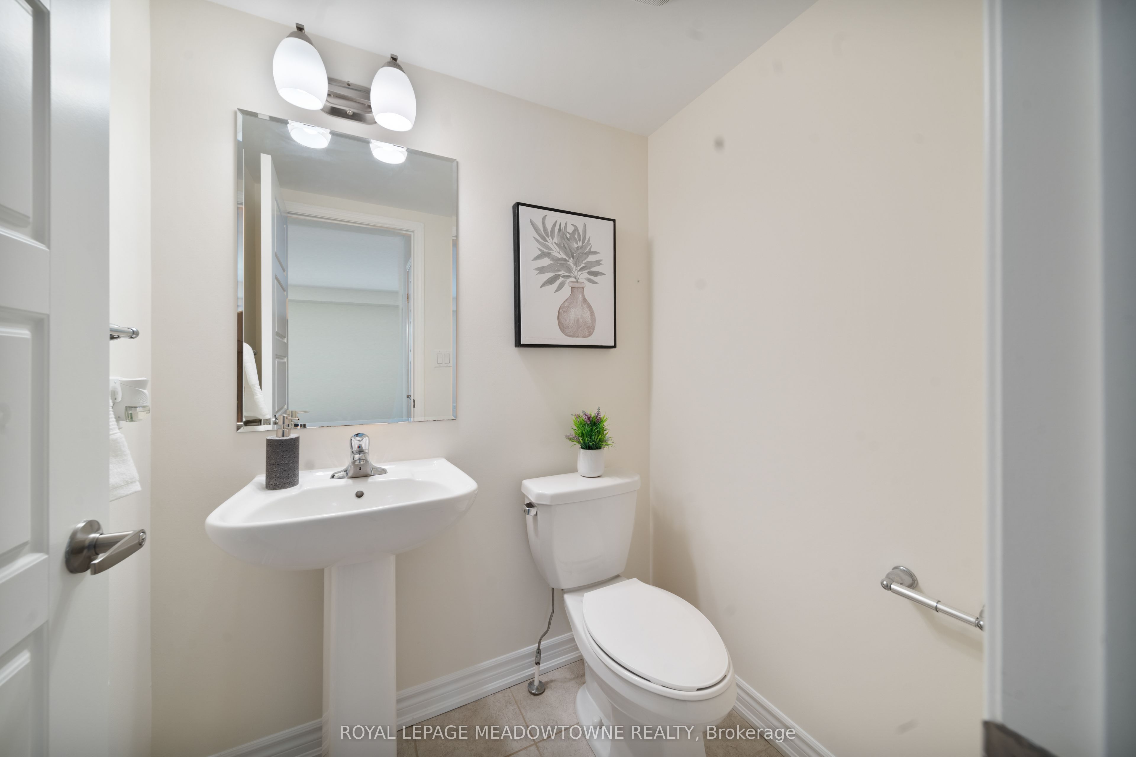 364 Equestrian Way Property Photo 9