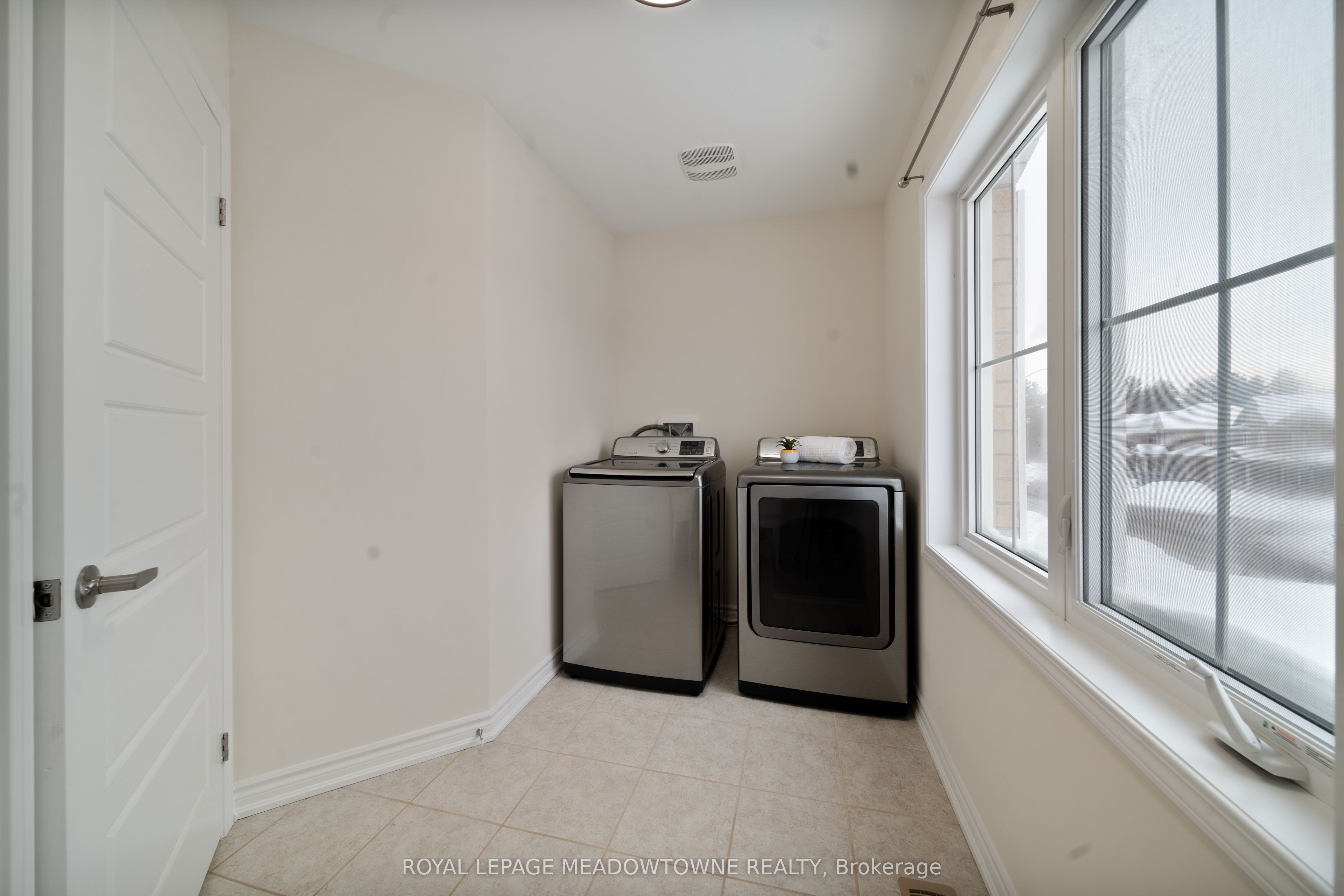 364 Equestrian Way Property Photo 15
