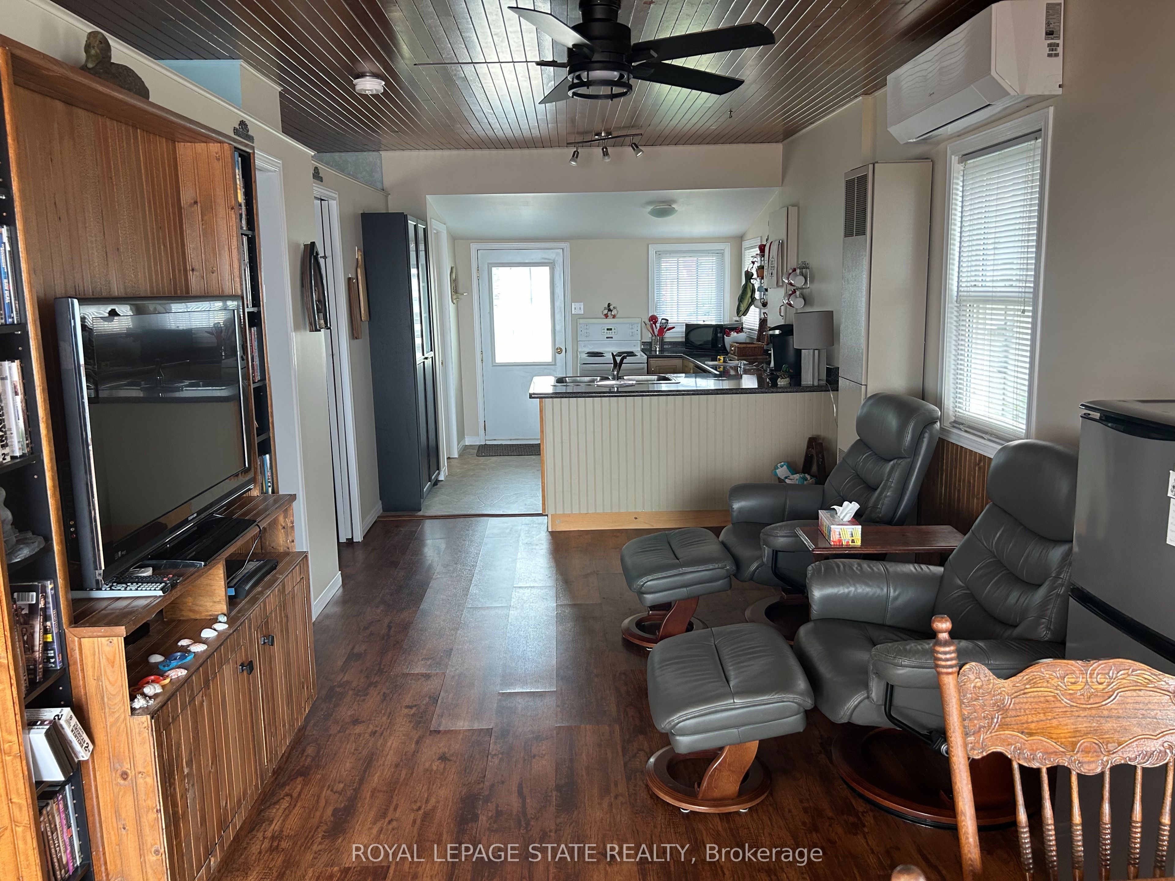 6 Lakeside Drive Property Photo 11