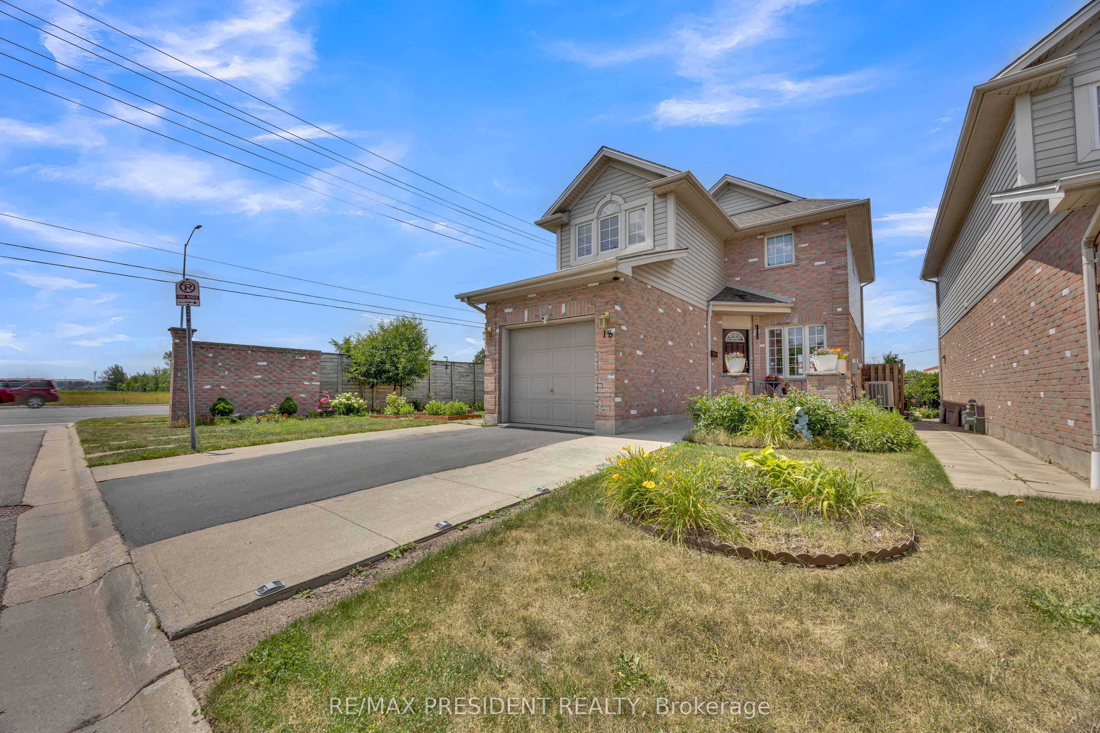 10 Chalkstone Drive 18 Property Photo 3
