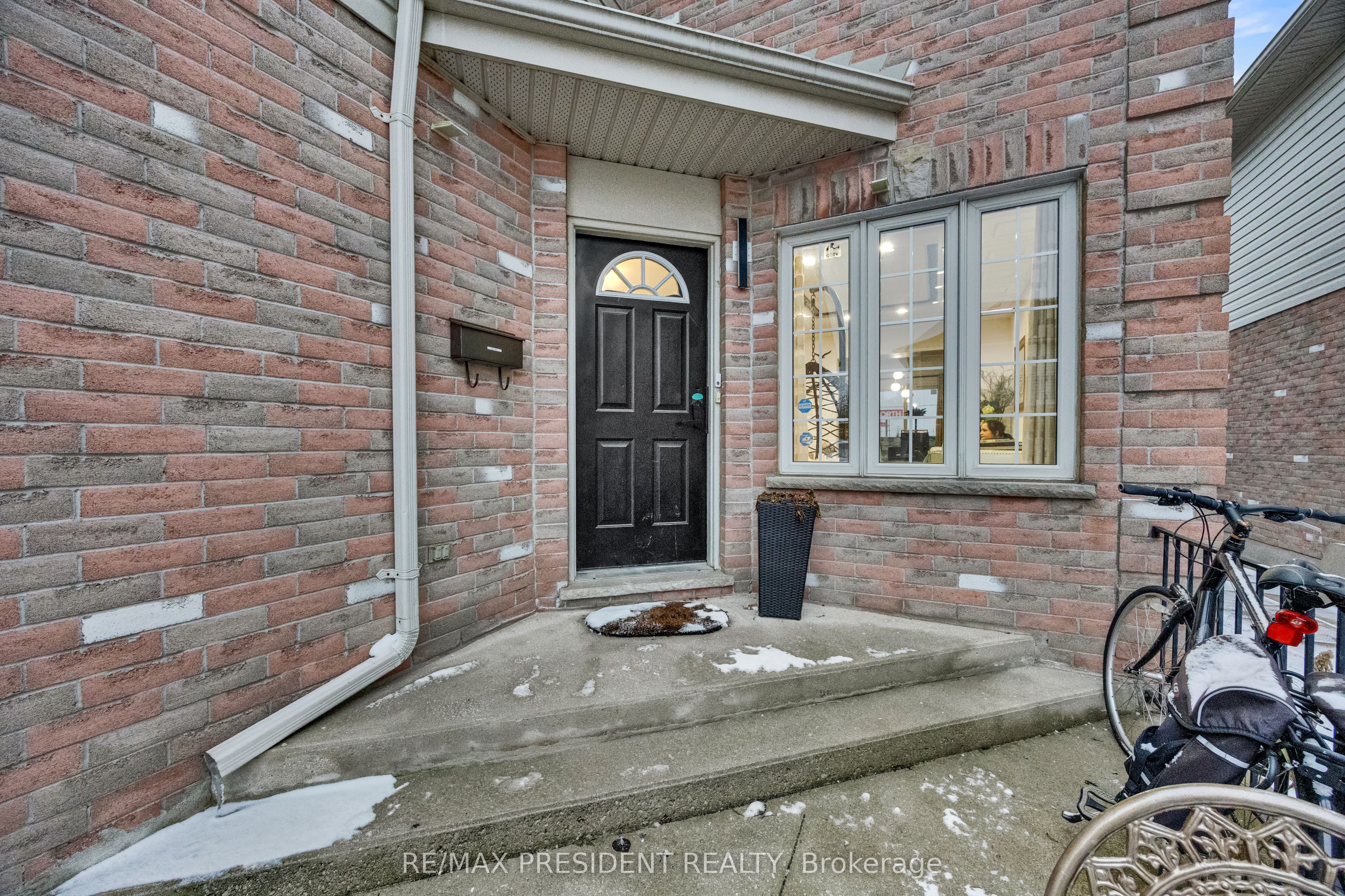 10 Chalkstone Drive 18 Property Photo 5