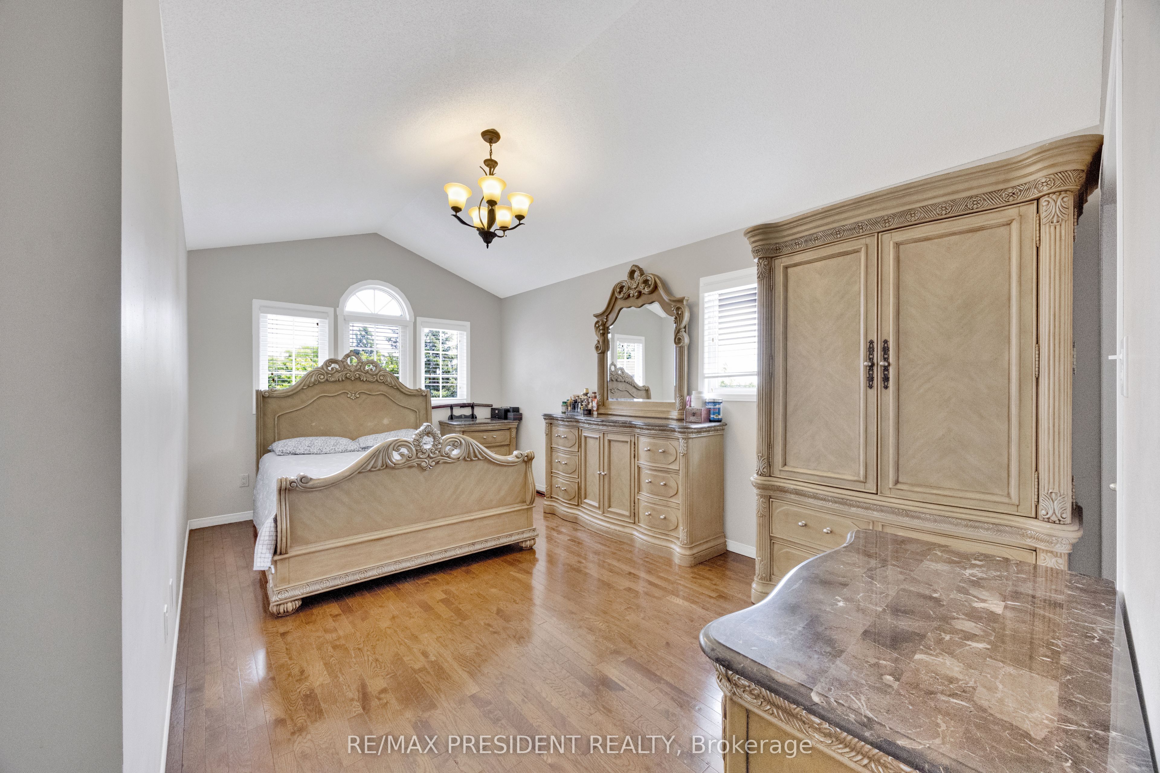10 Chalkstone Drive 18 Property Photo 14