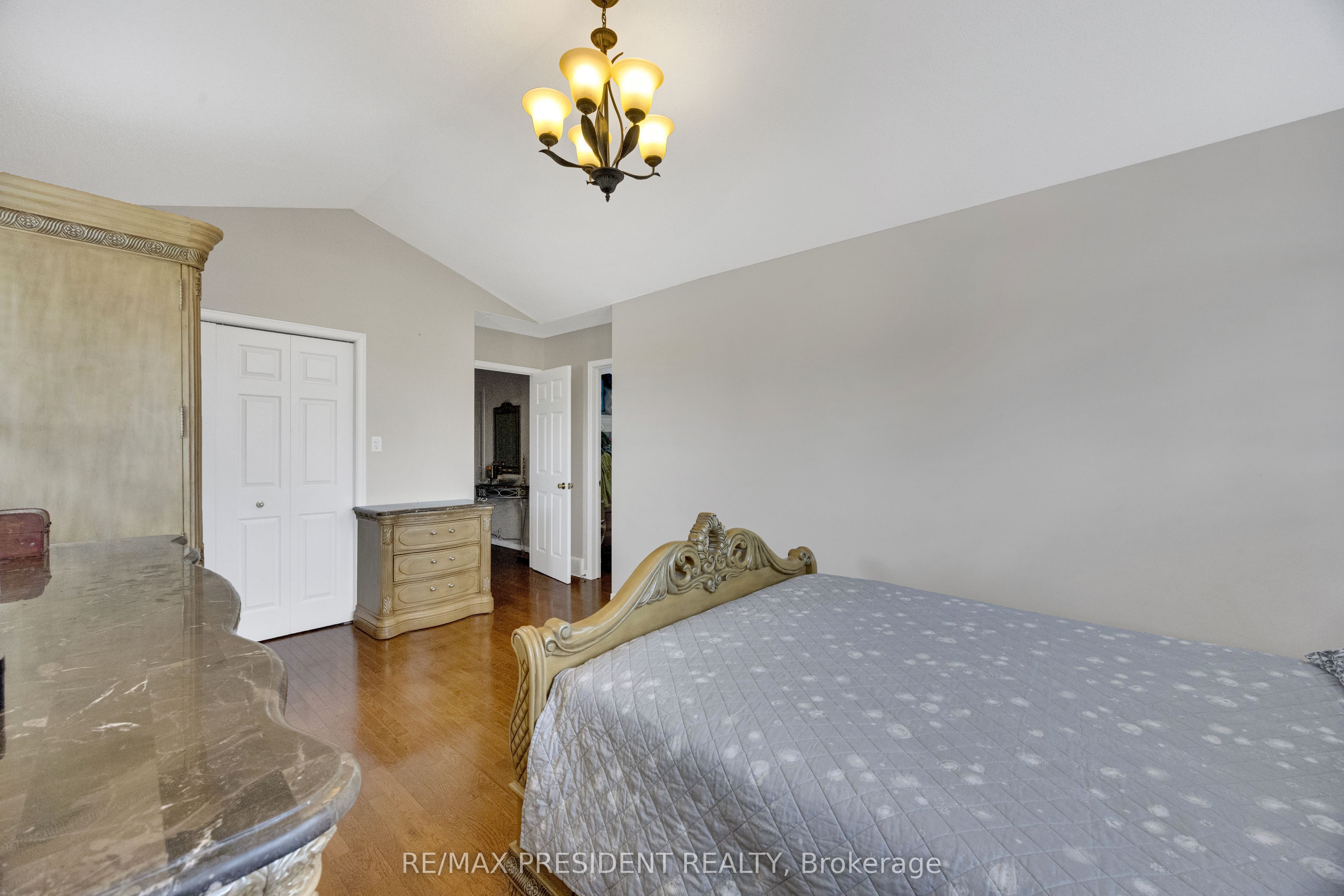 10 Chalkstone Drive 18 Property Photo 15