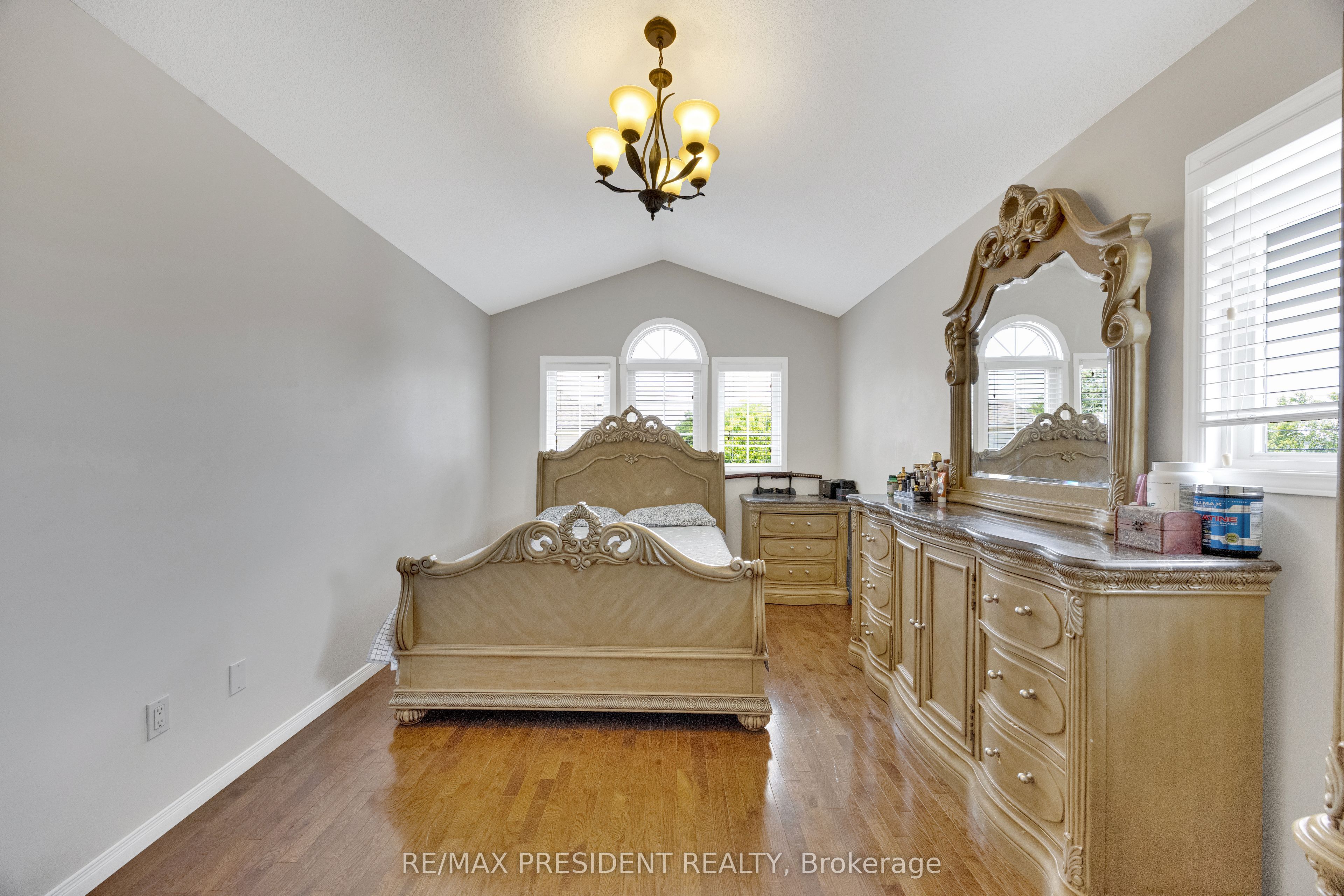 10 Chalkstone Drive 18 Property Photo 16