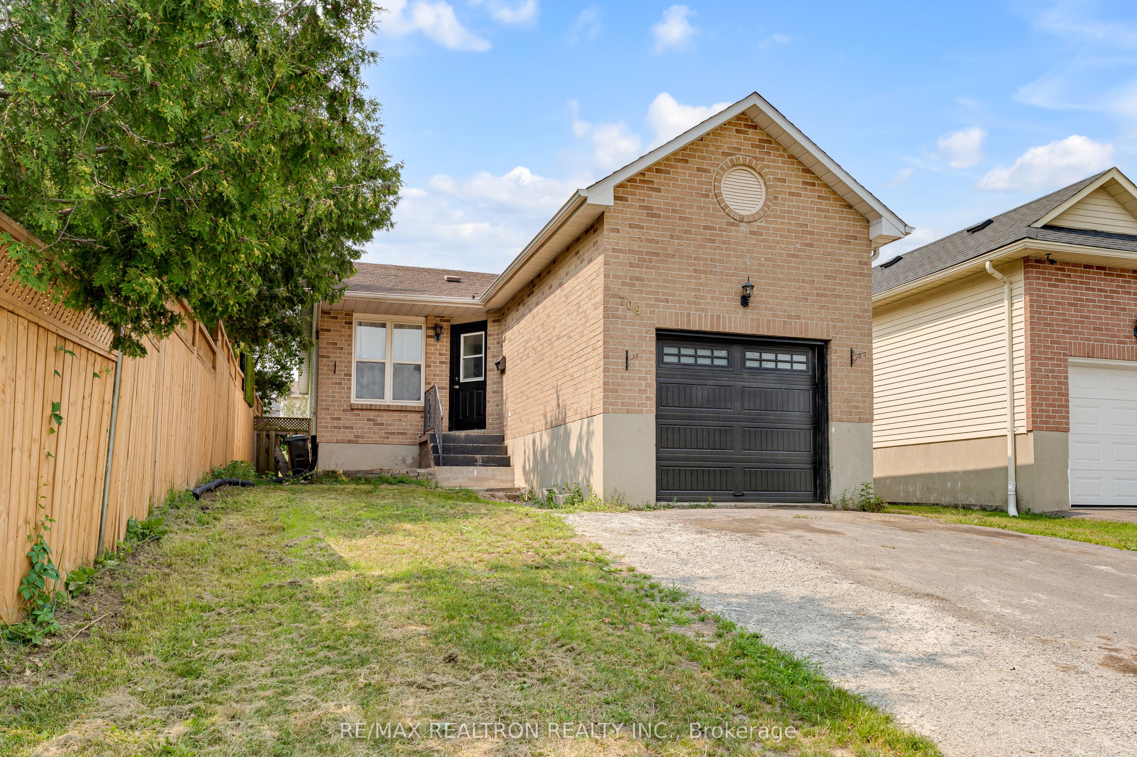 709 Ridley Drive Property Photo 1