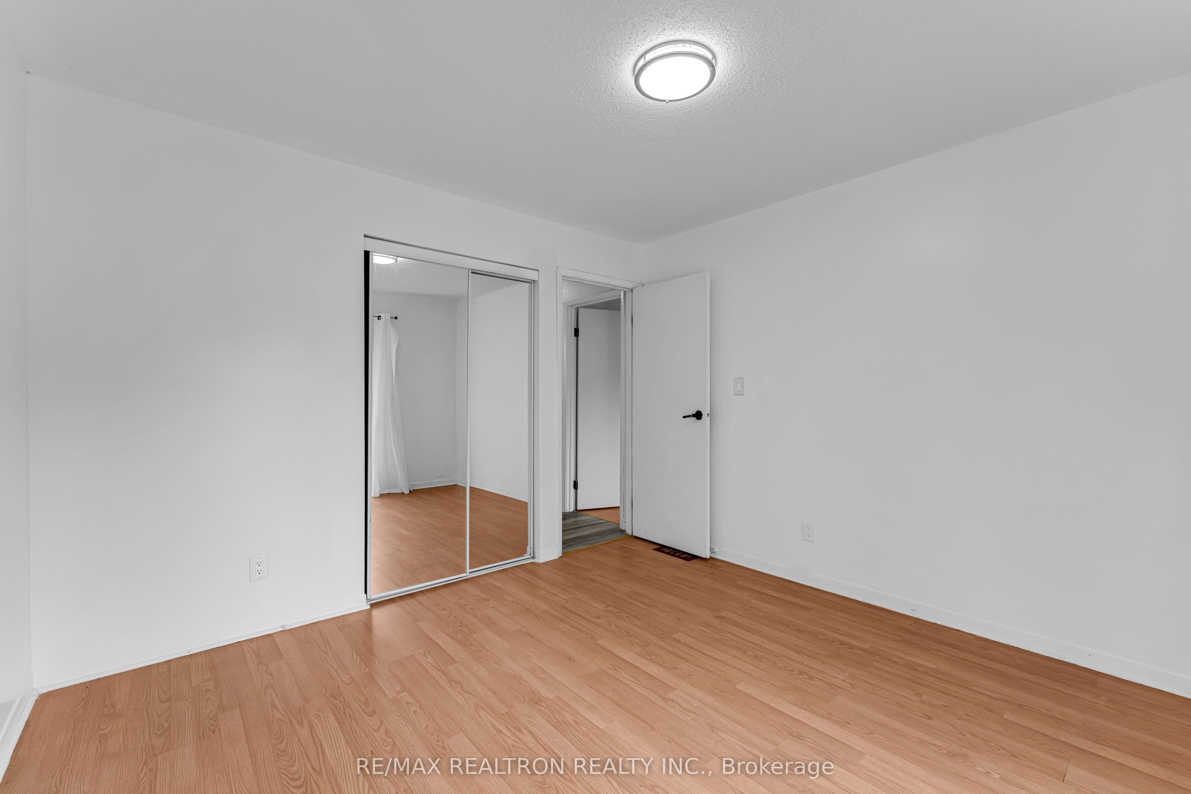 709 Ridley Drive Property Photo 15