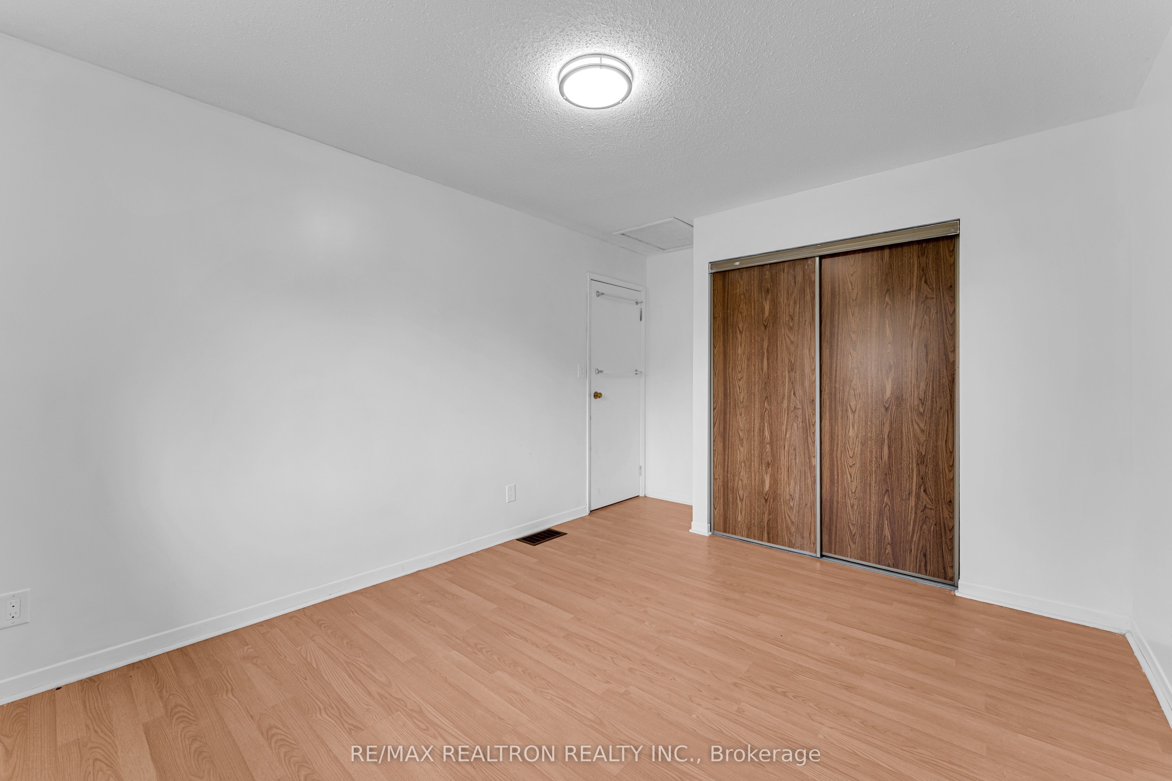 709 Ridley Drive Property Photo 17