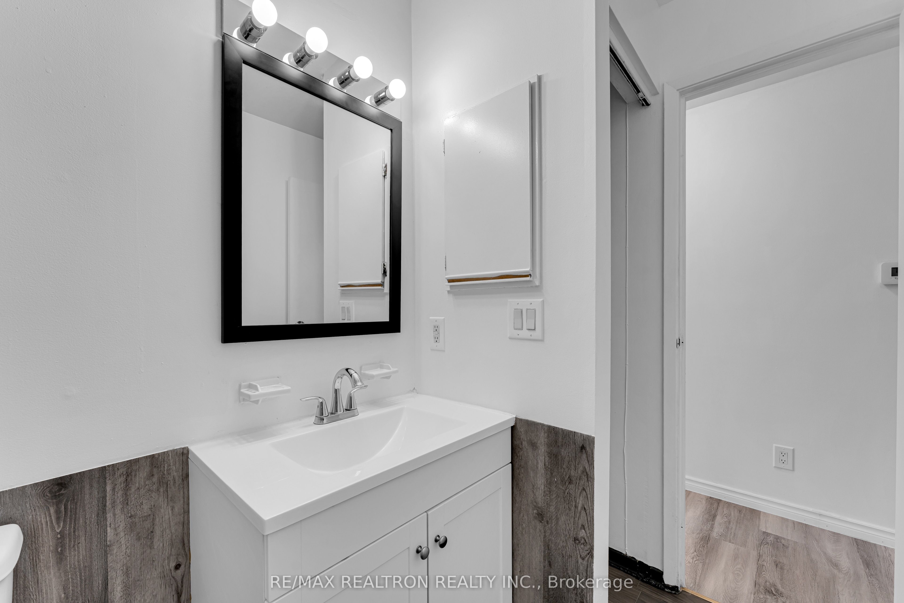 709 Ridley Drive Property Photo 23